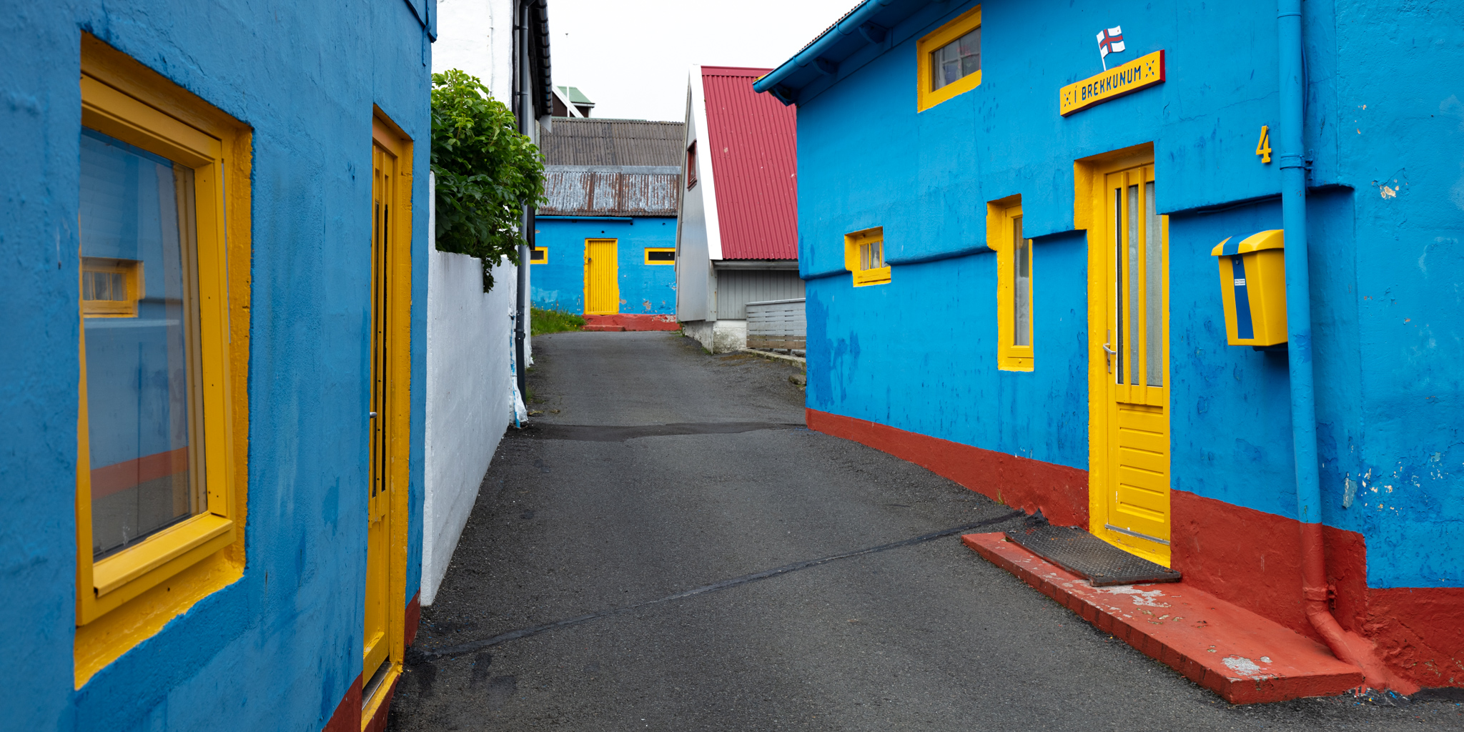 Exploring the FarOes