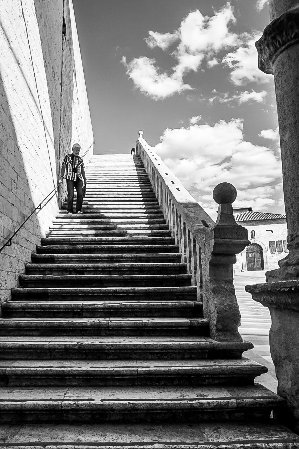 Descending Stairs, Assisi