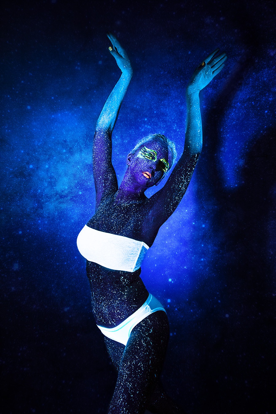 Dancing in the UniVerse