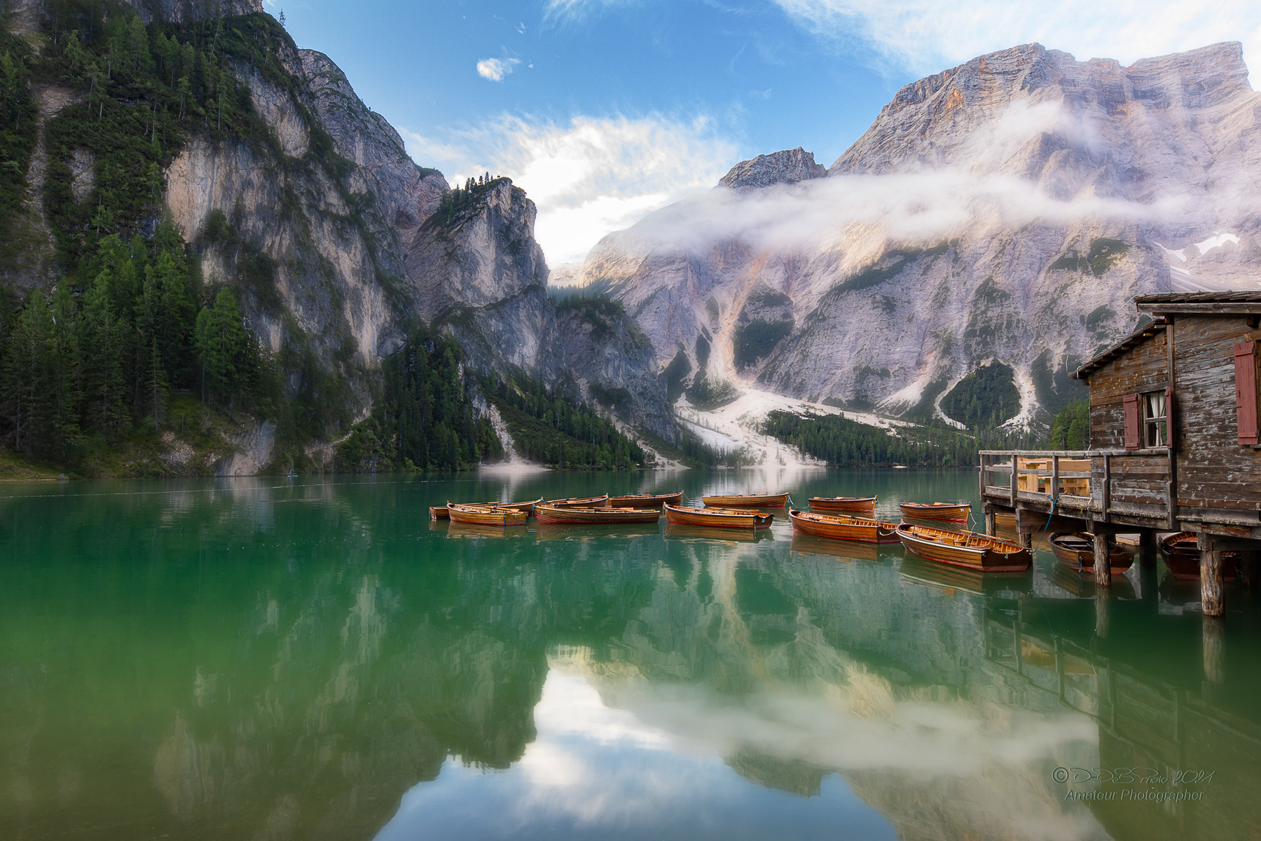 Warten am Pragser Wildsee