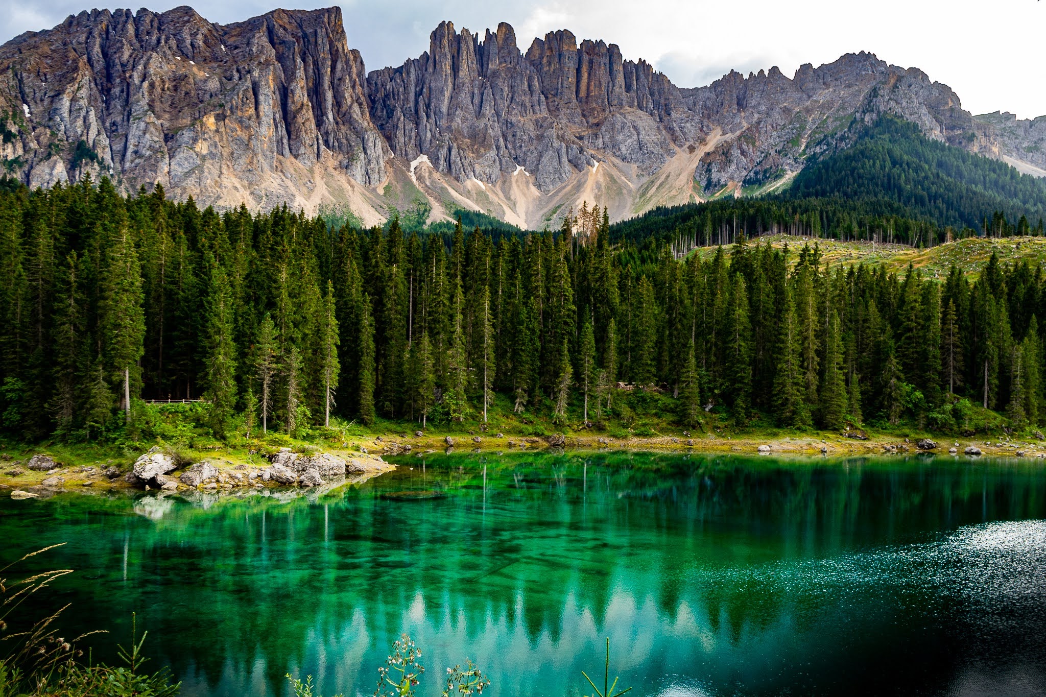 I mille colori del lago di Carezza