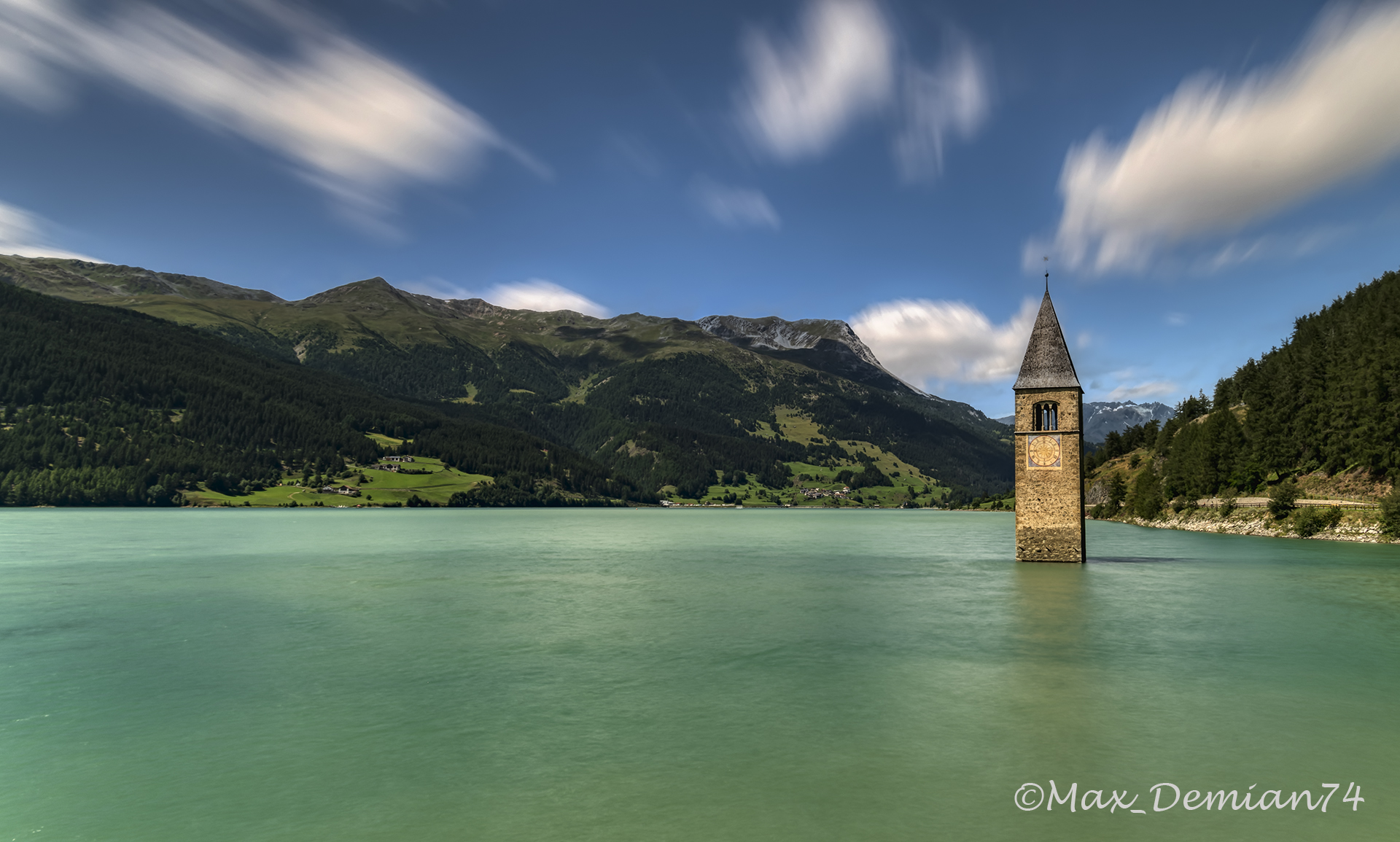 Campanile sommerso nel lago di Resia