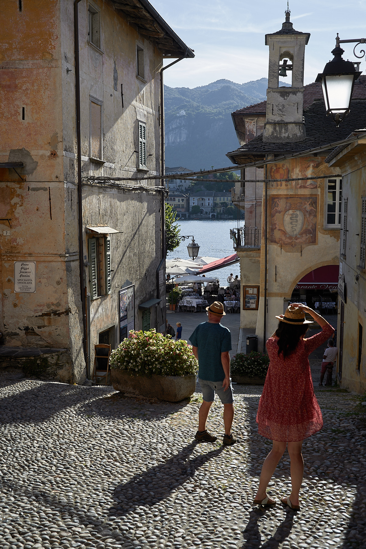 Orta - tourists