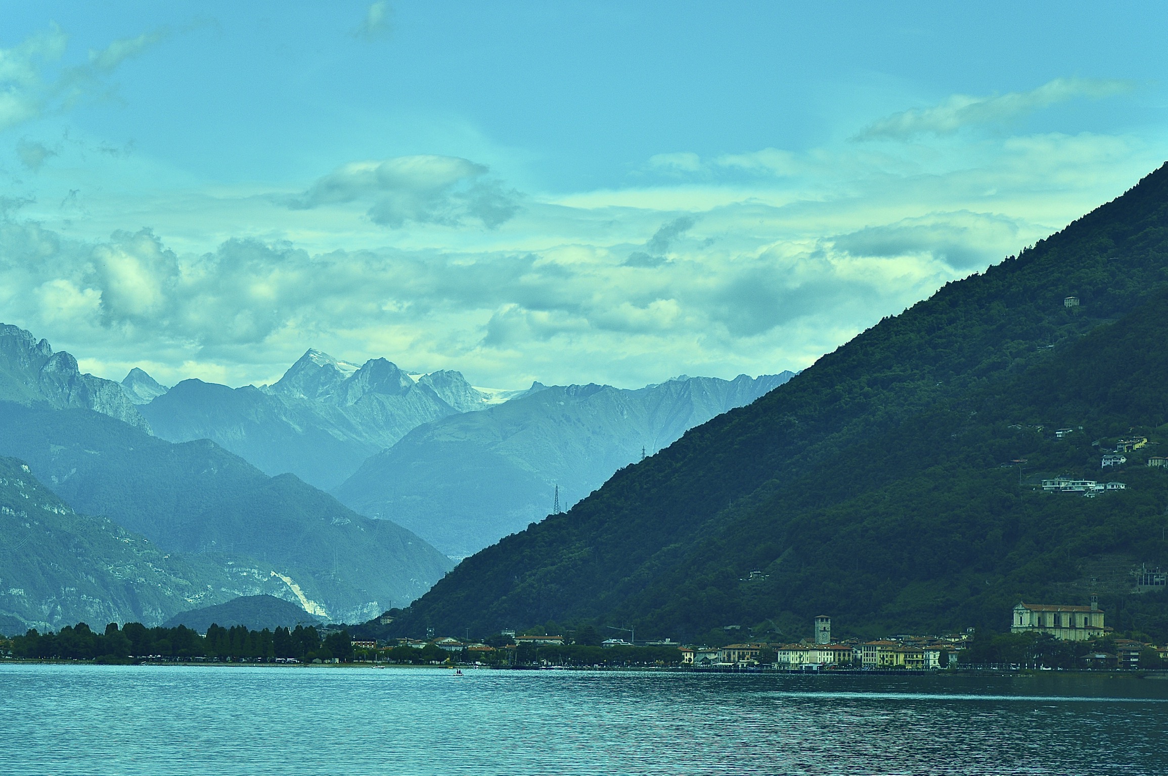 La vetta dell'Adamello dal Lago