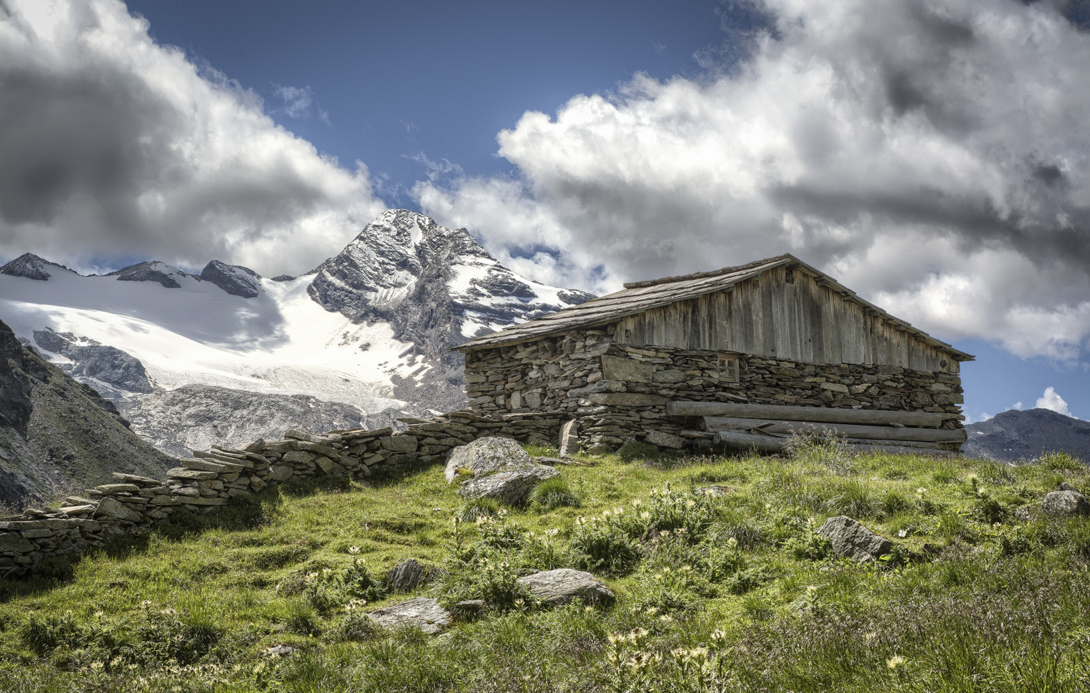 Reisenferner Glacier and Monte Nevoso (Bz)