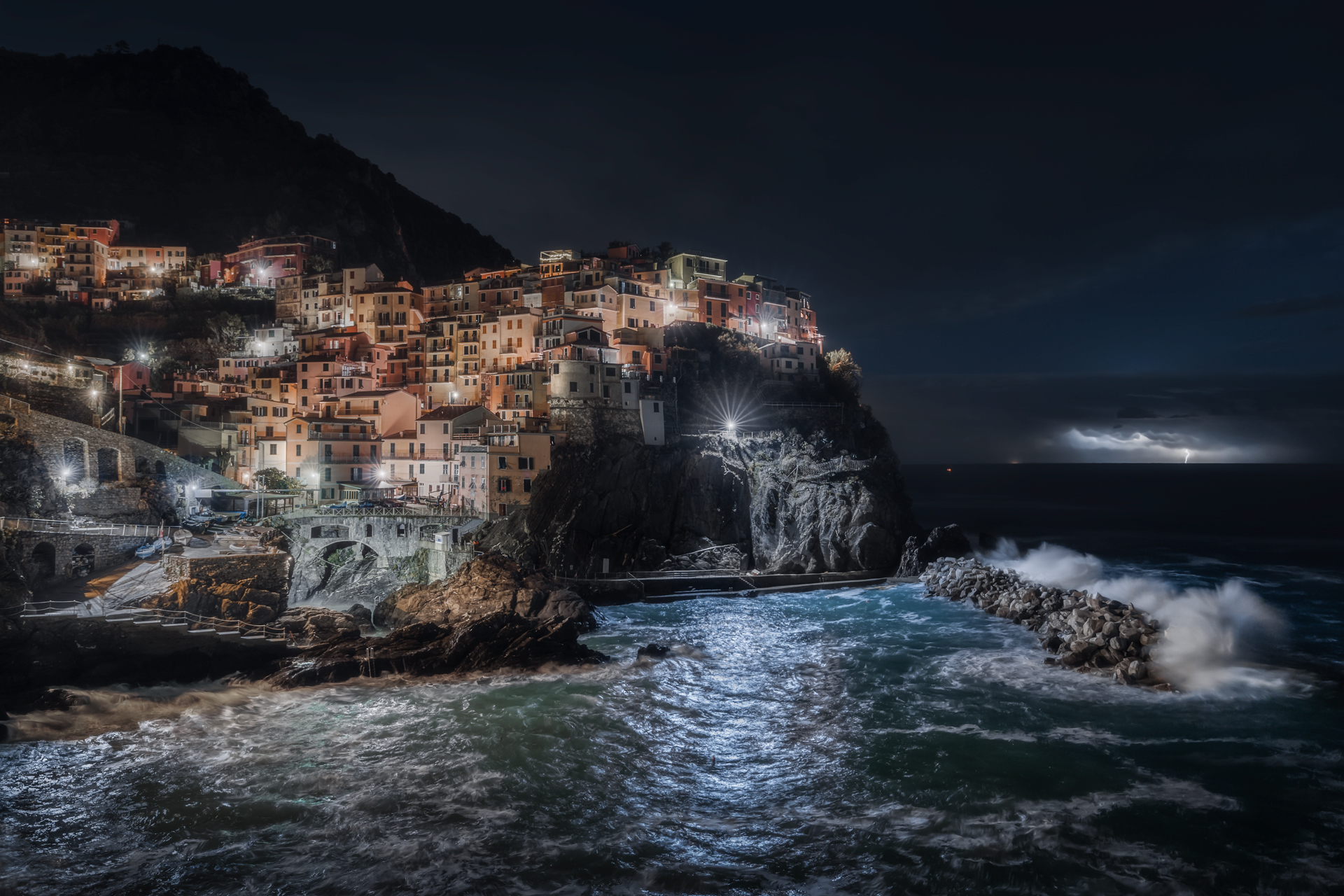 Night at Manarola