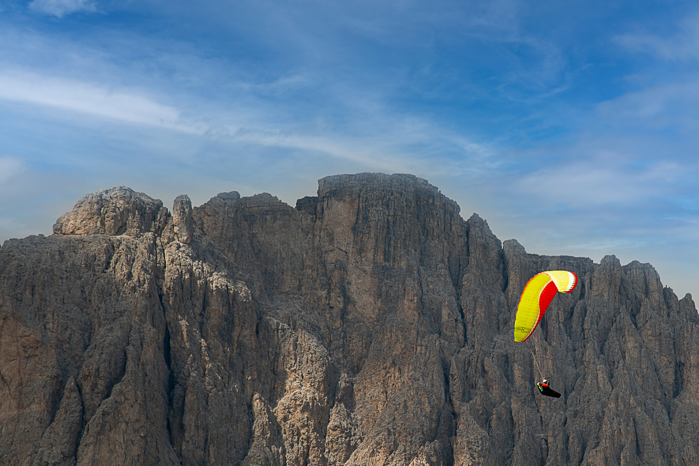 Volando sul Passo Sella