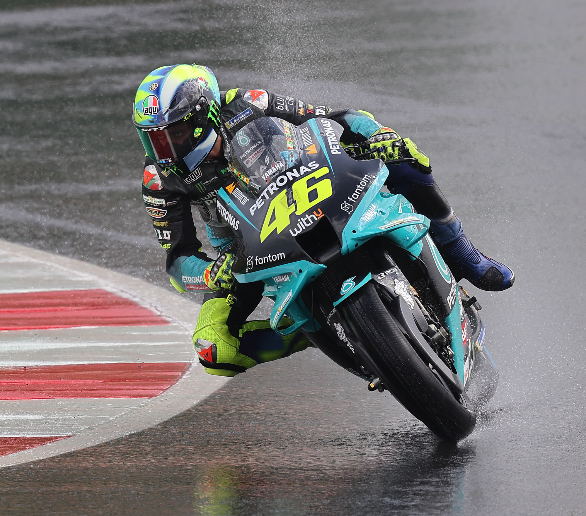 Valentino sotto la pioggia - 17/09/2021