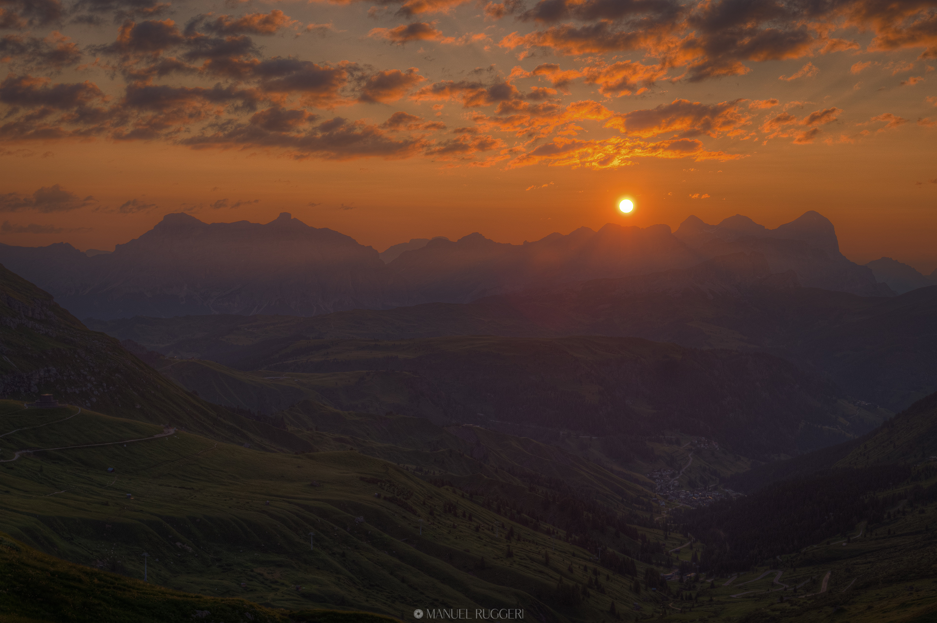 Alba al Passo Pordoi