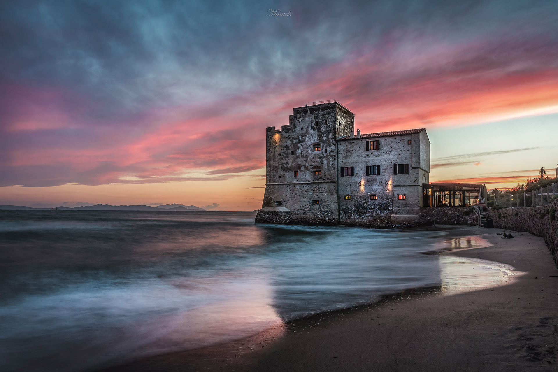 500esche towers to defend the coast