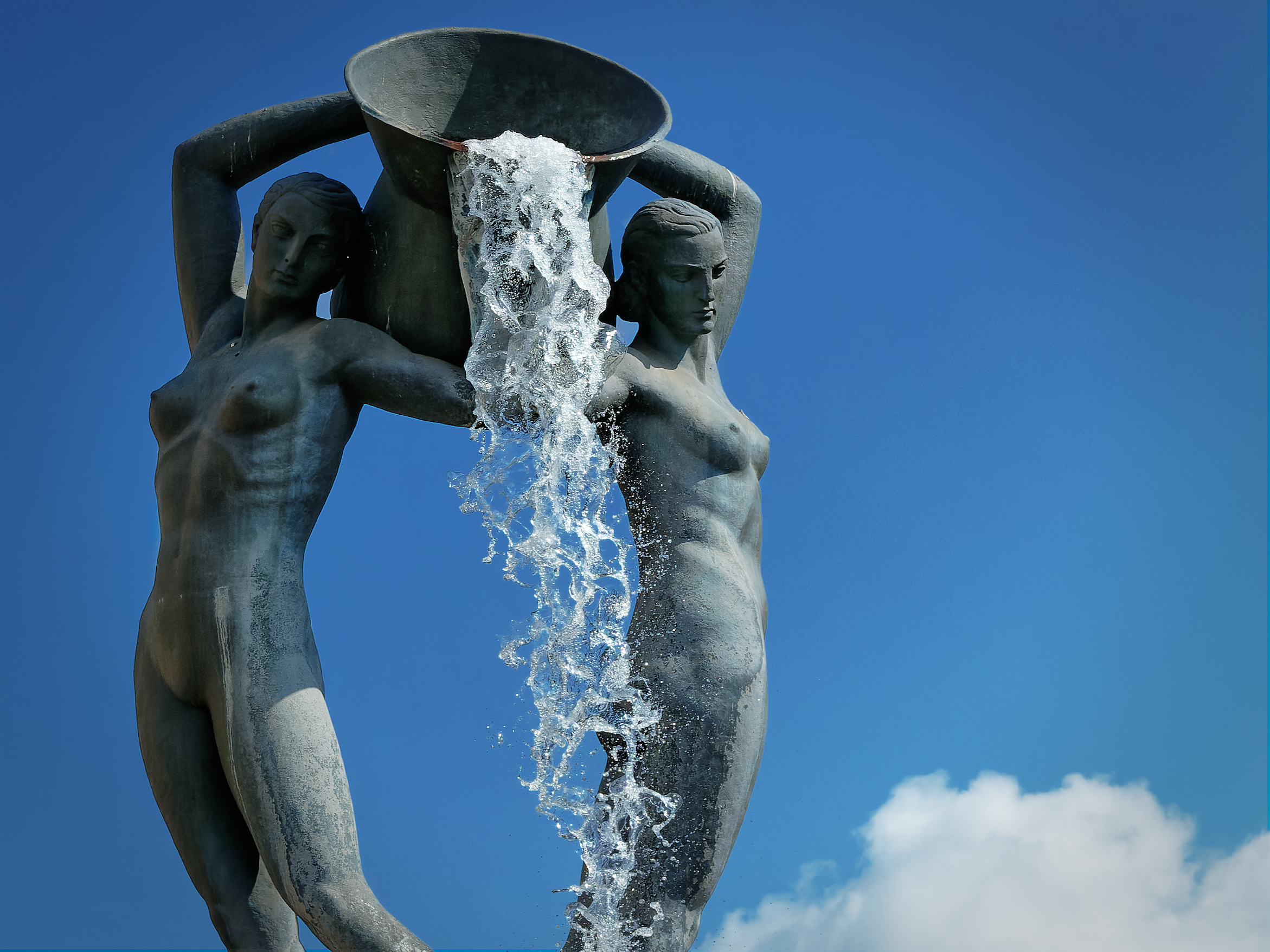 The luminous fountain