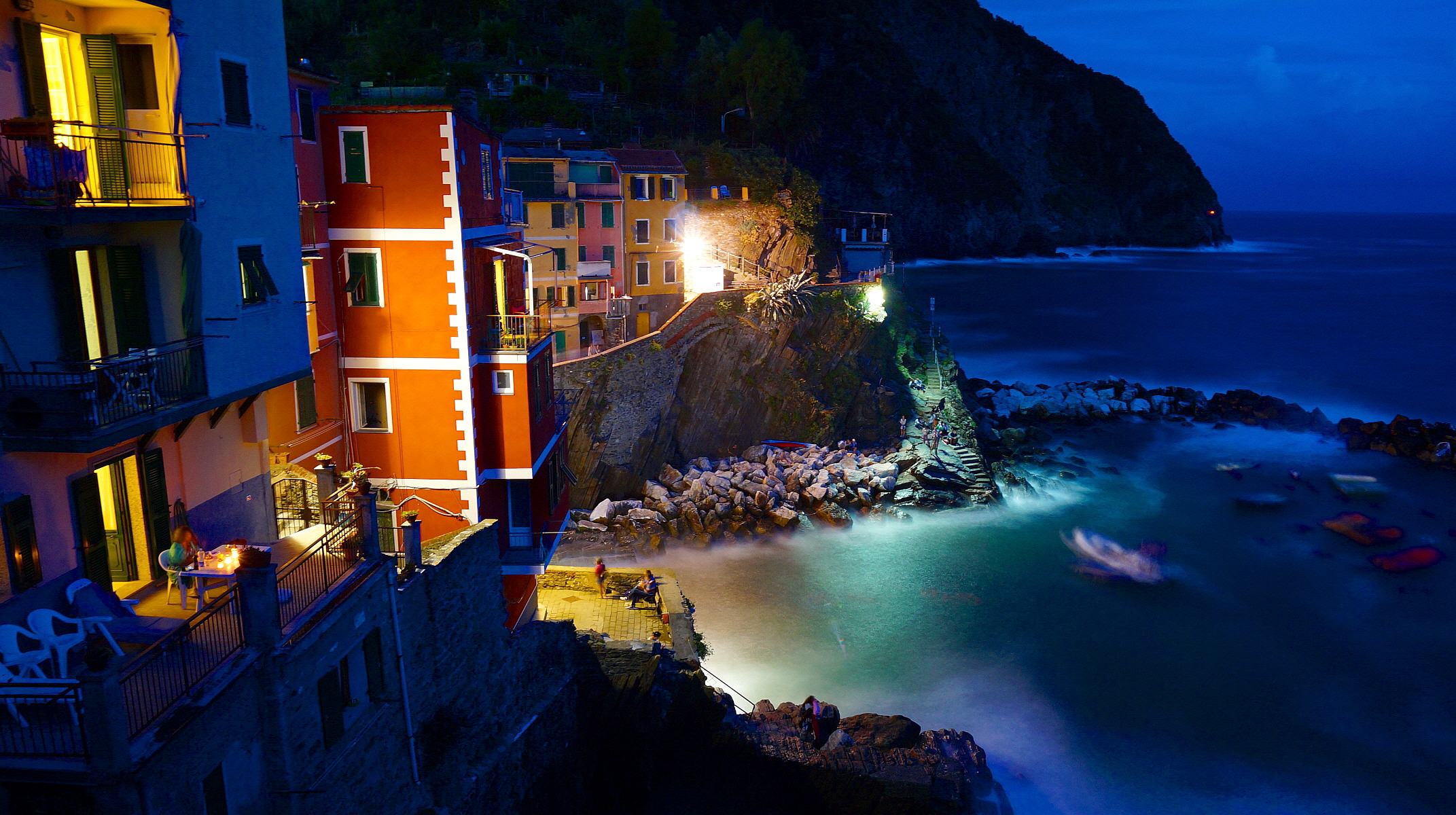 It's evening (Riomaggiore)