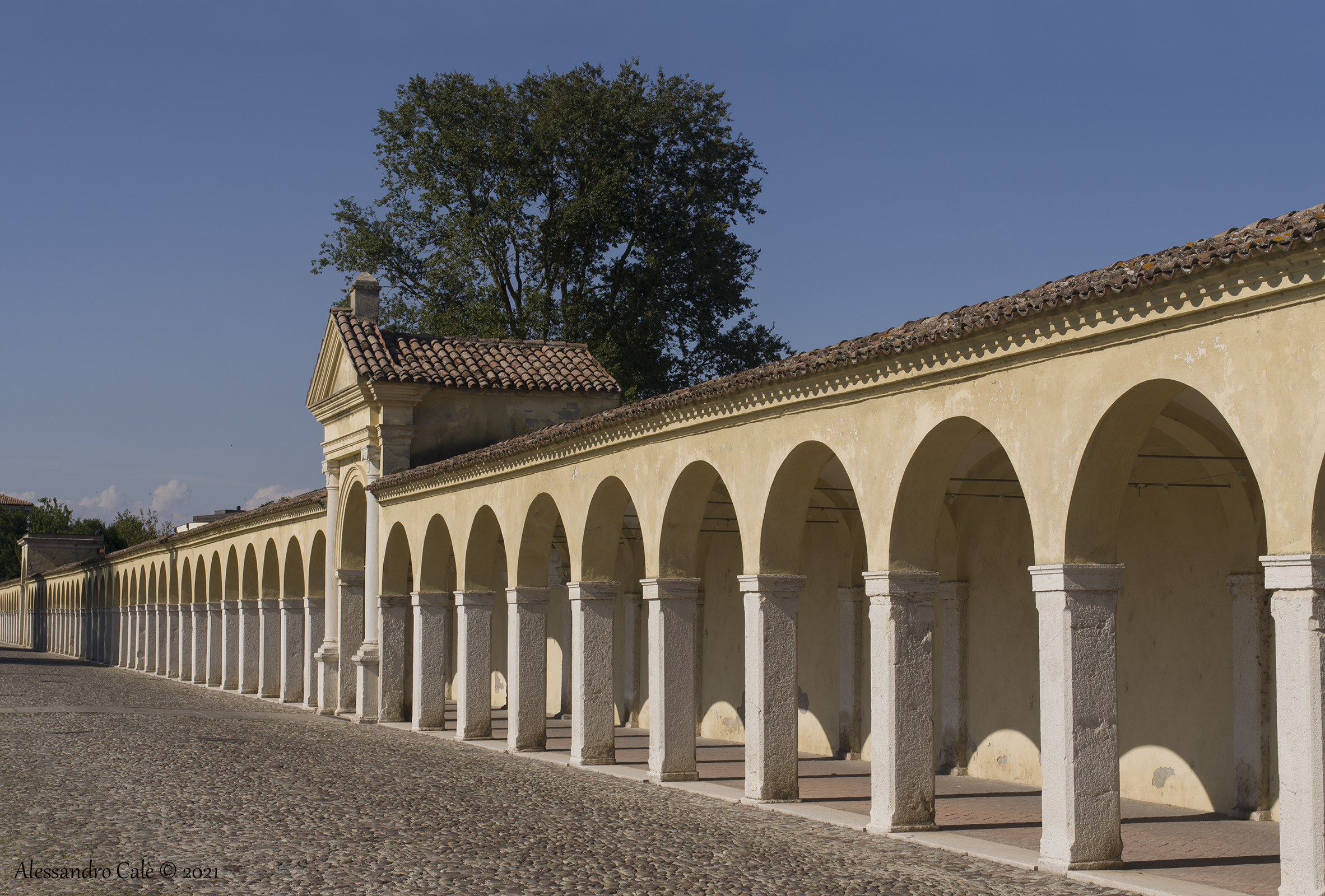 Comacchio Loggiato dei Cappuccini 3792