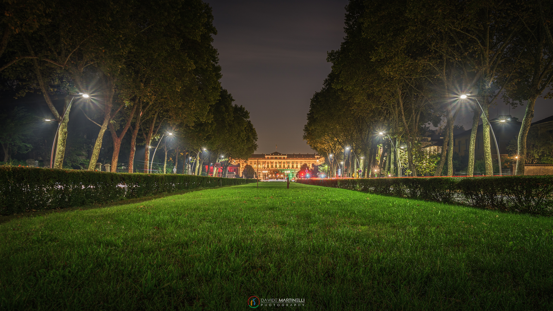 Monza - Villa Reale dal viale Cesare Battisti
