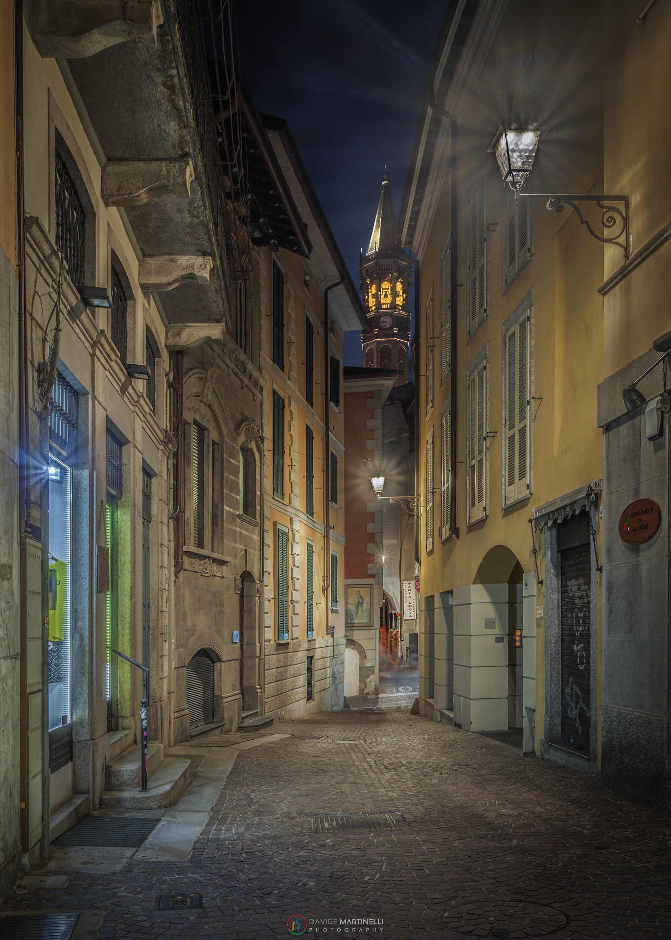 Scorcio sul campanile - basilica di San Nicolò - Lecc...