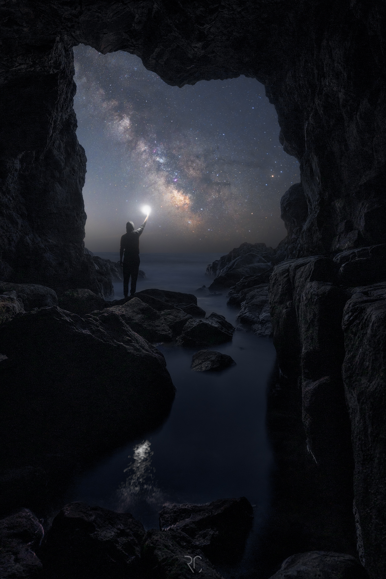 Caverna con vista sul mare