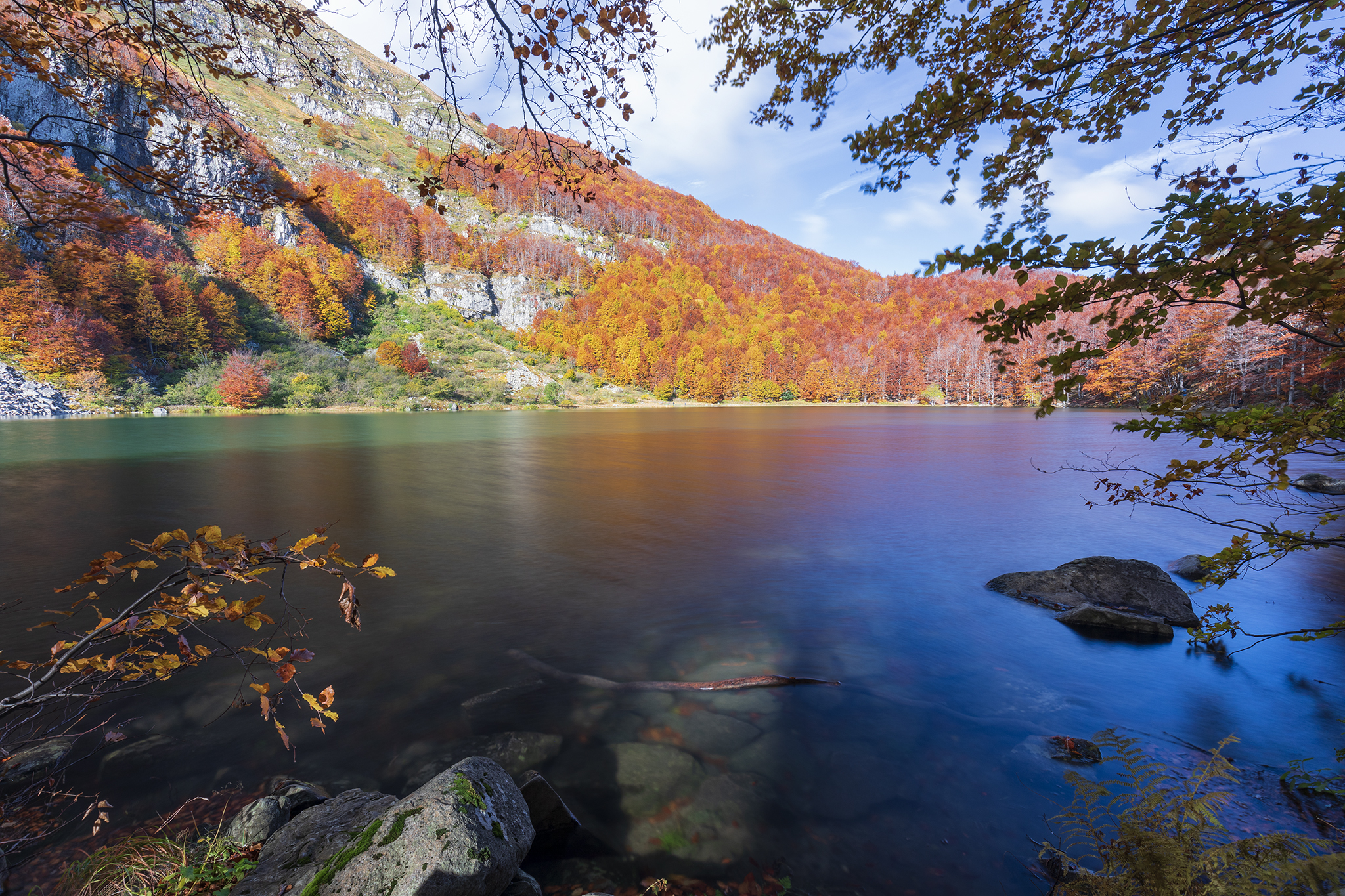 Autumn at the lake
