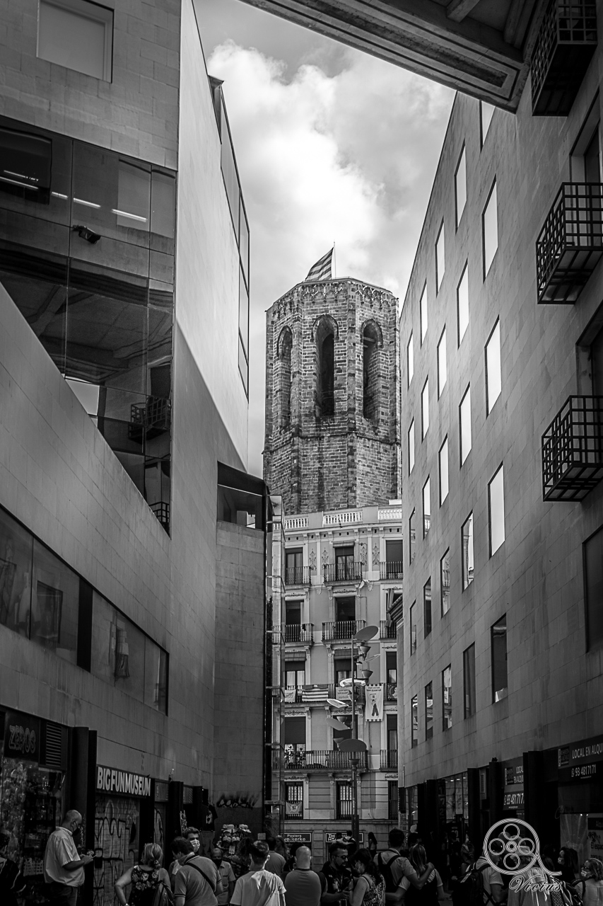 La cattedrale tra i borghi di Barcellona
