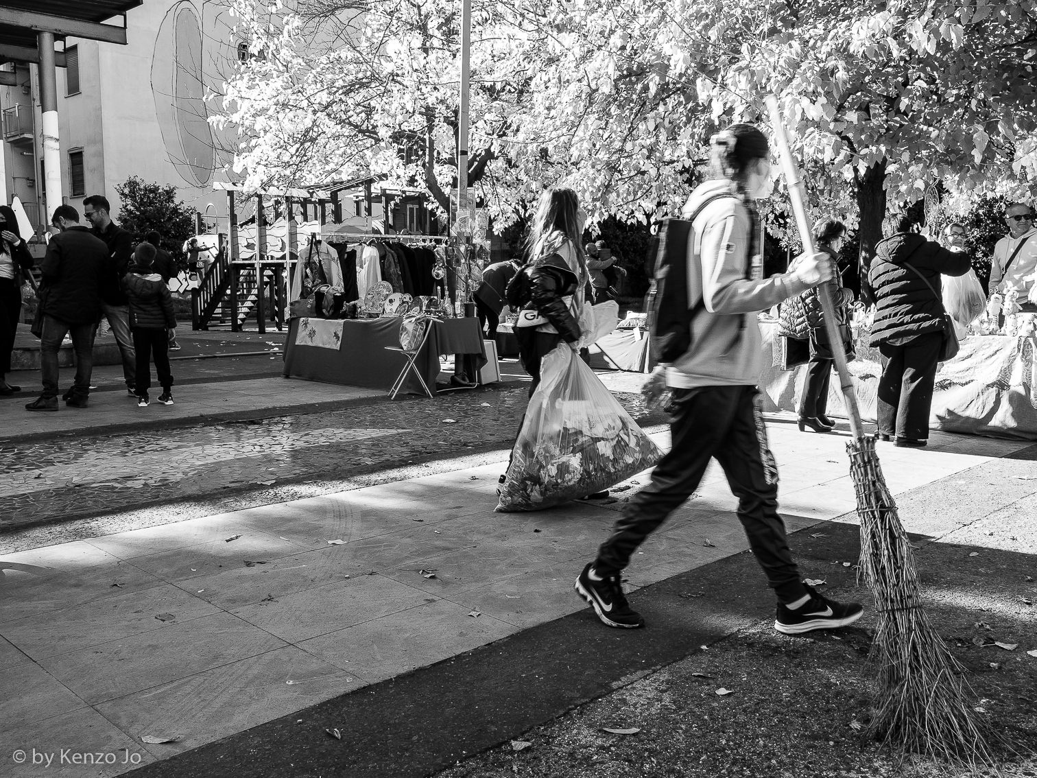 Sabato mattina, pulizie in villetta