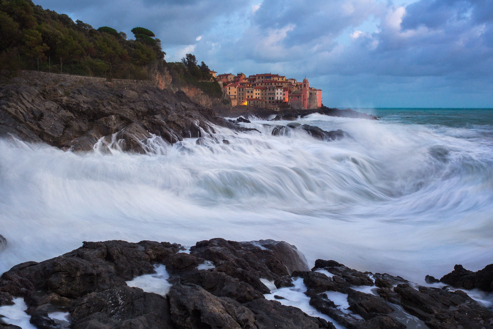 Tellaro mare in tempesta
