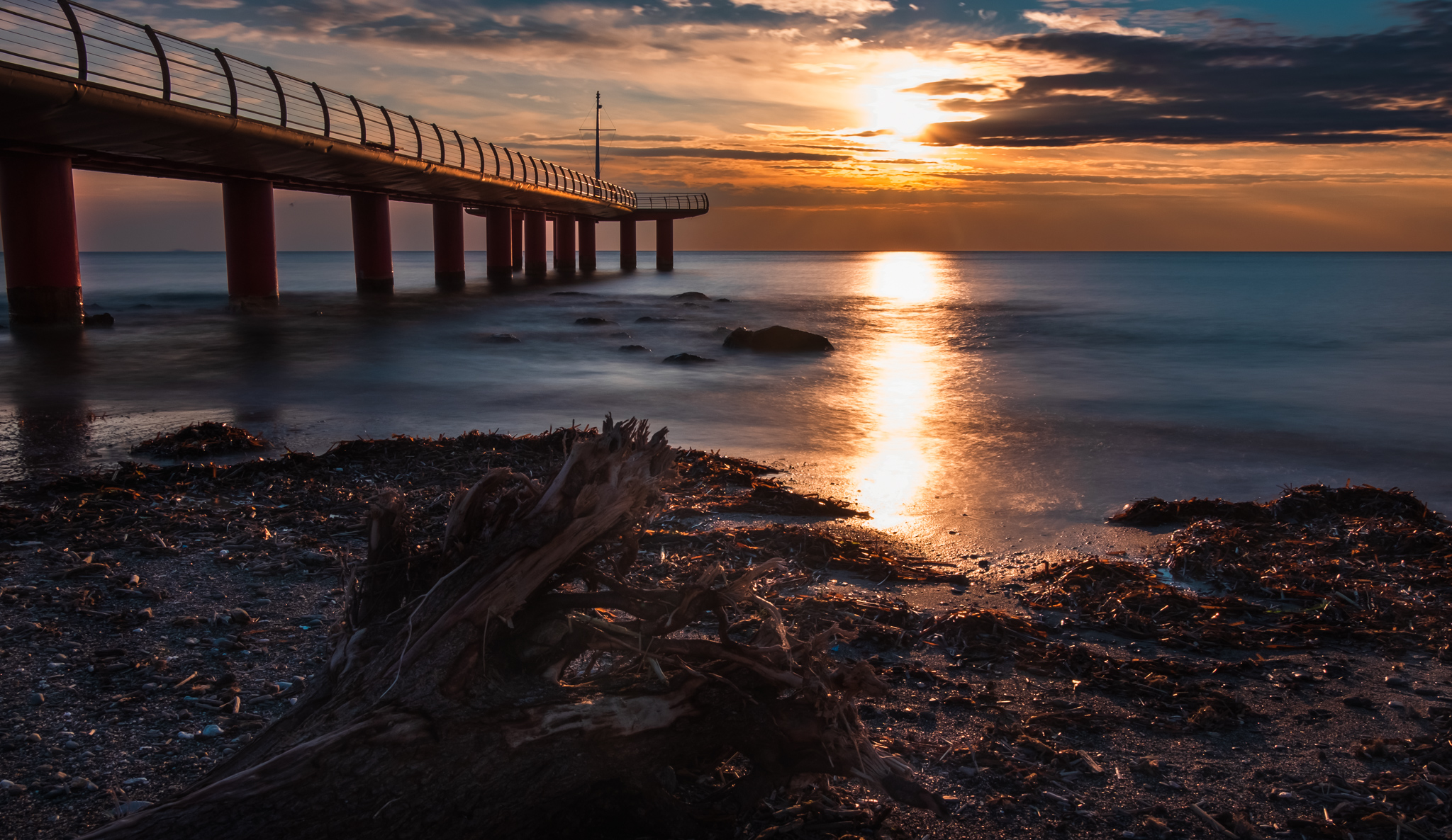 Wharf. Cerial