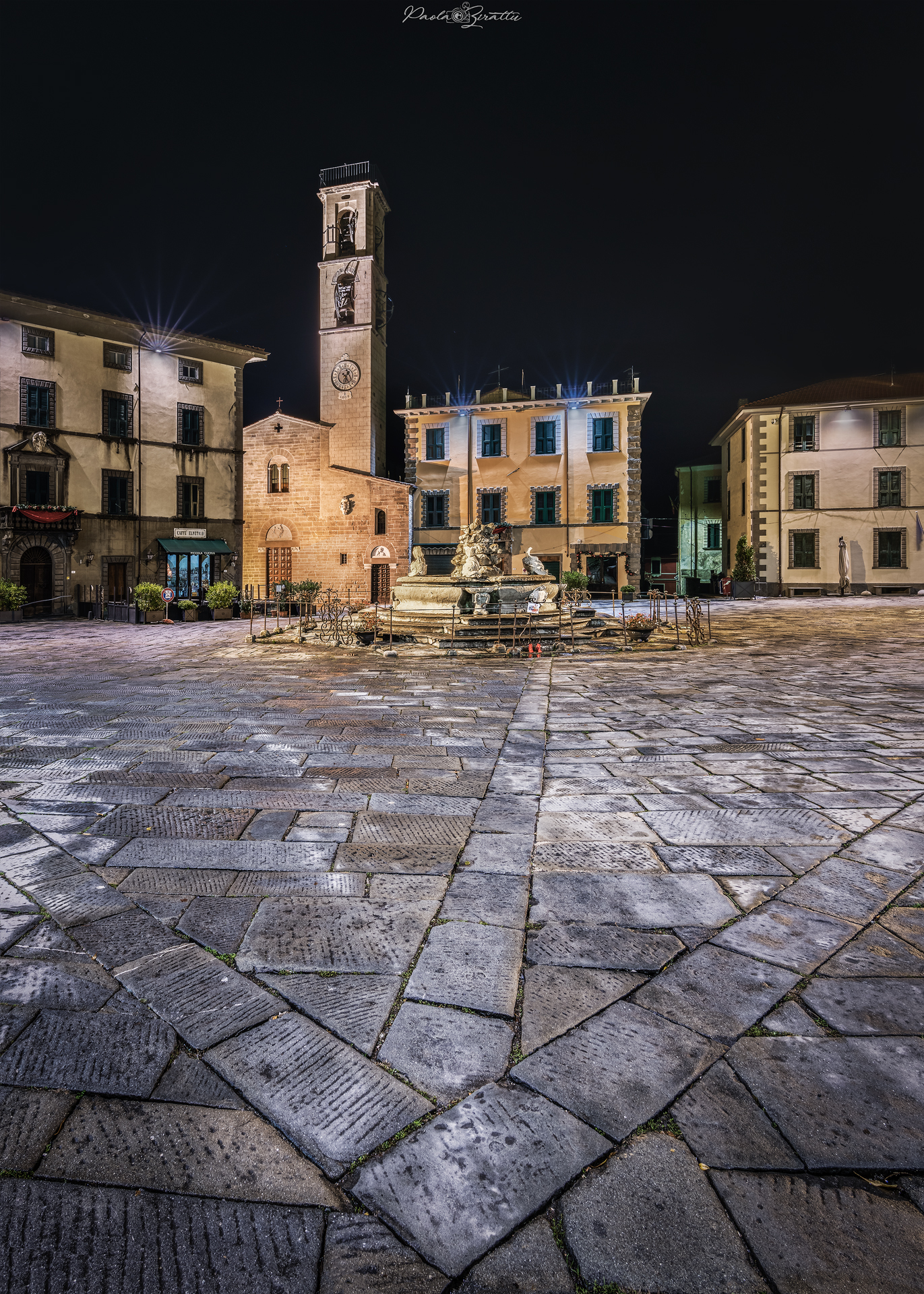 Piazza Medicea , Fivizzano