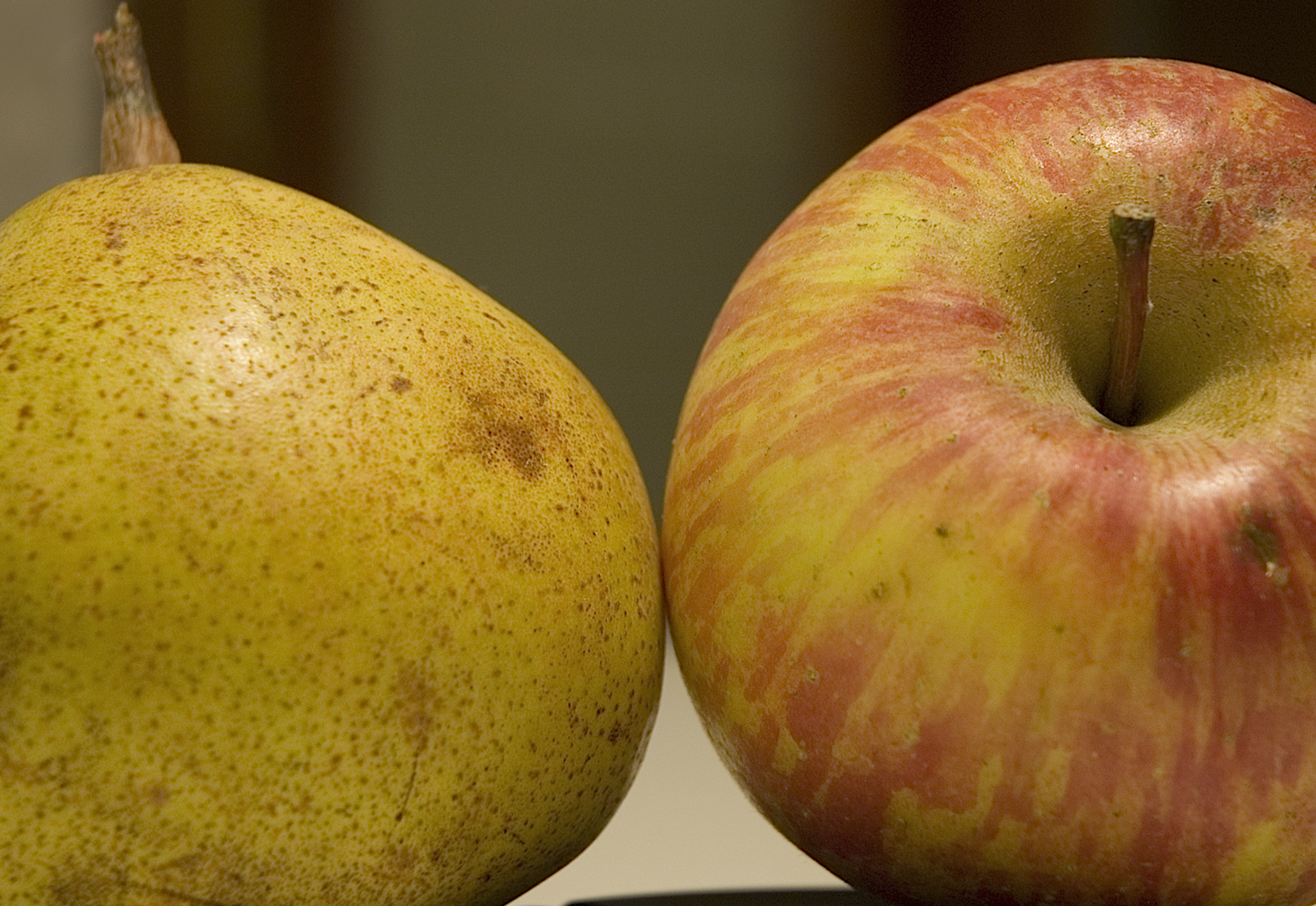 Better the pear or apple ....?