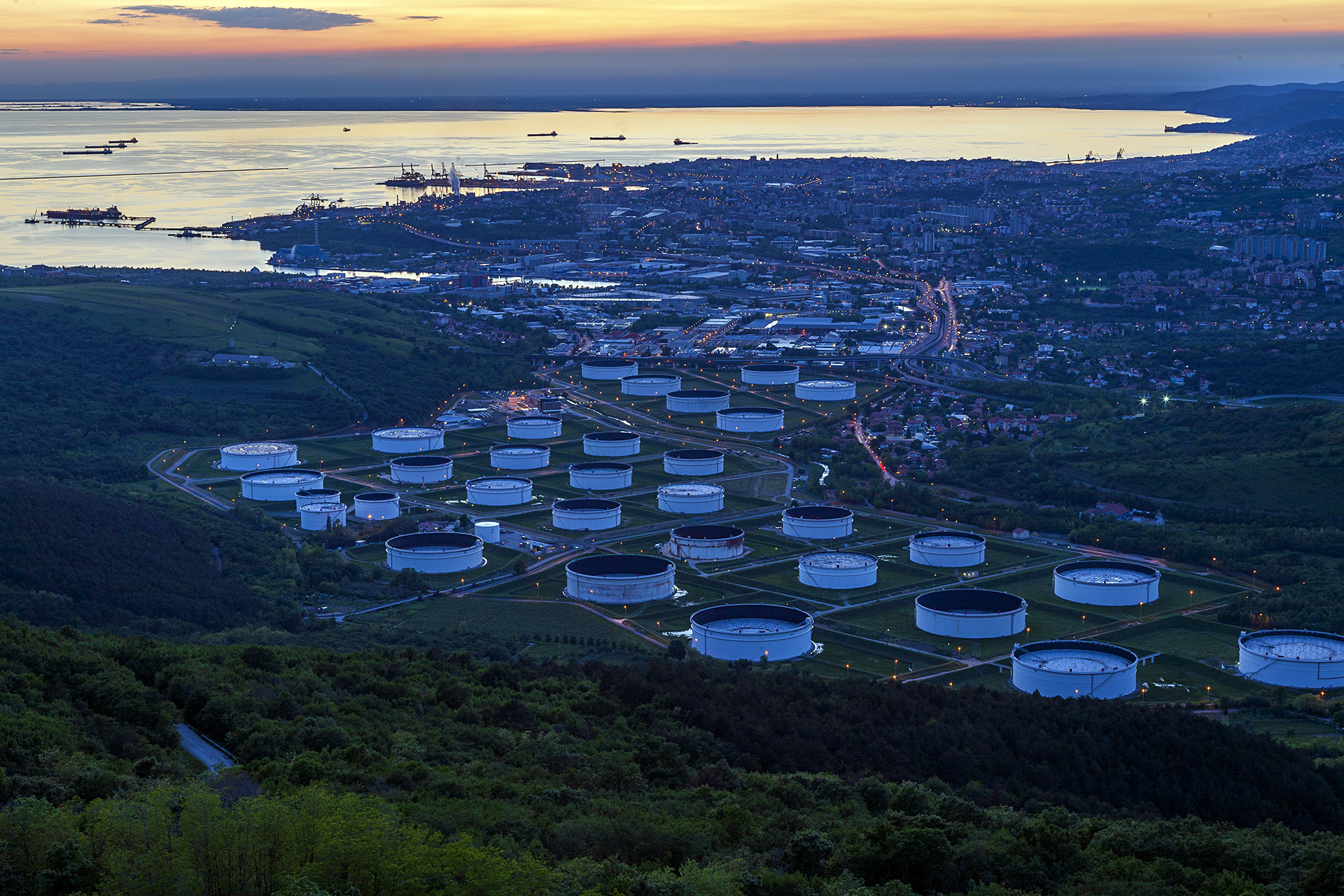 Like fireflies / Gulf of Trieste