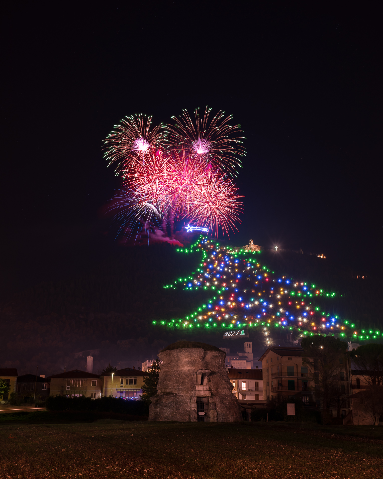 Gubbio accensione albero