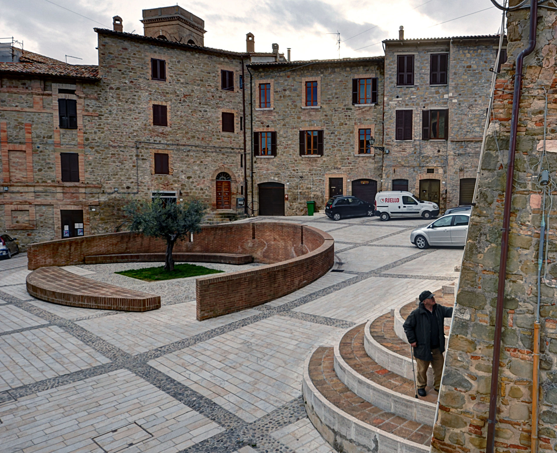 Gualdo Cattaneo - la piazza