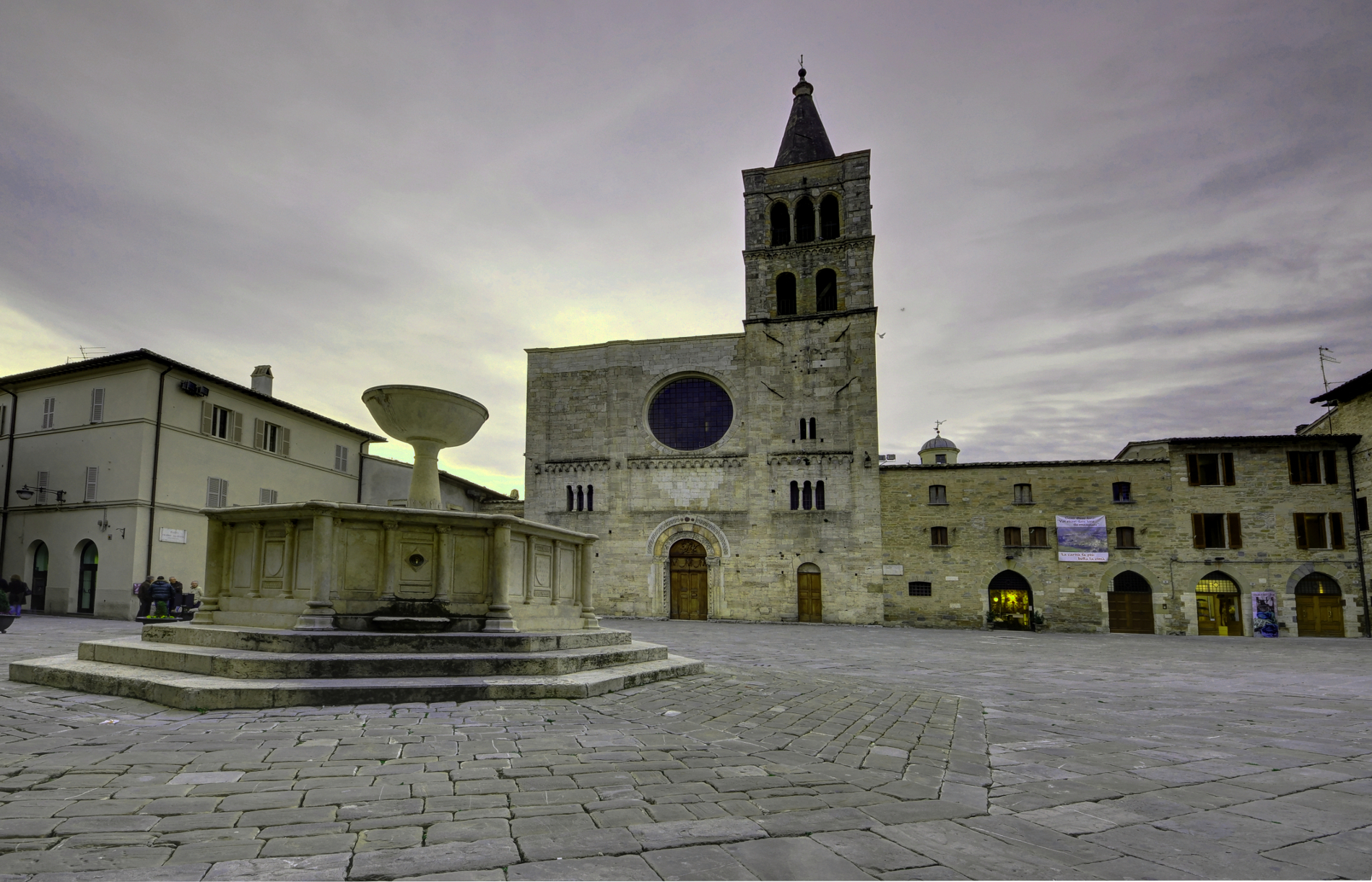 Bevagna - Piazza Silvestri