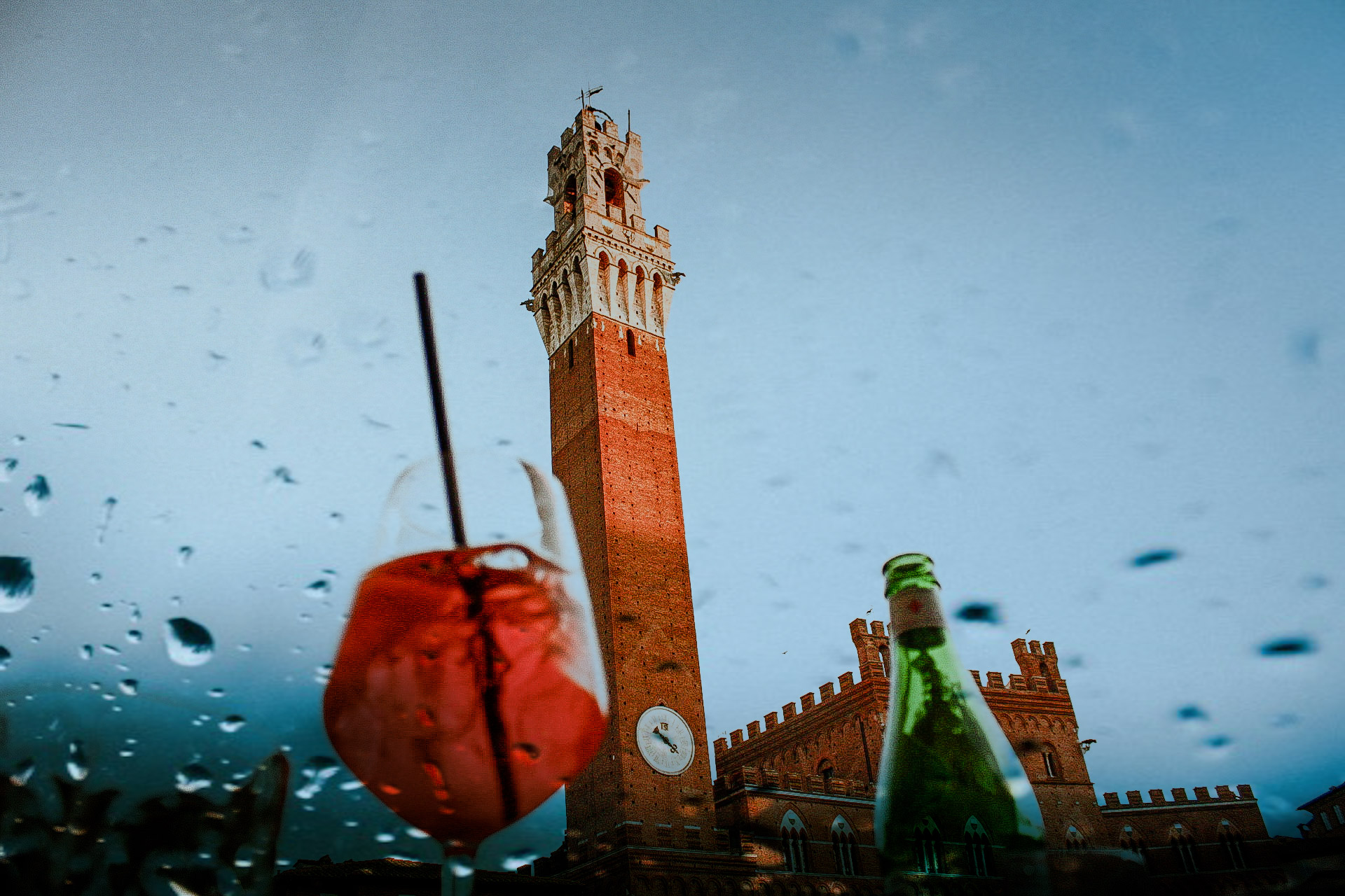 Aperitif in Piazza di Siena
