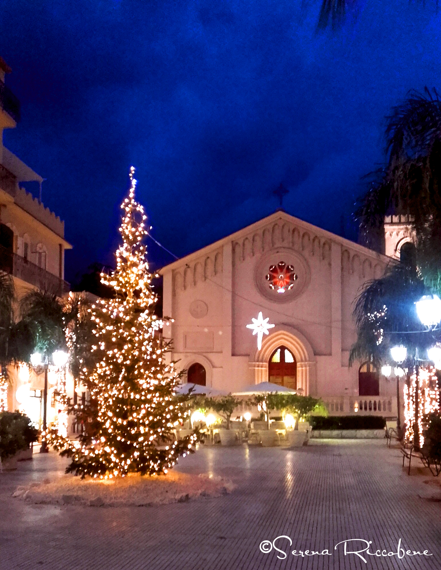 Letojanni - Piazza F. Durante e Duomo San Giuseppe
