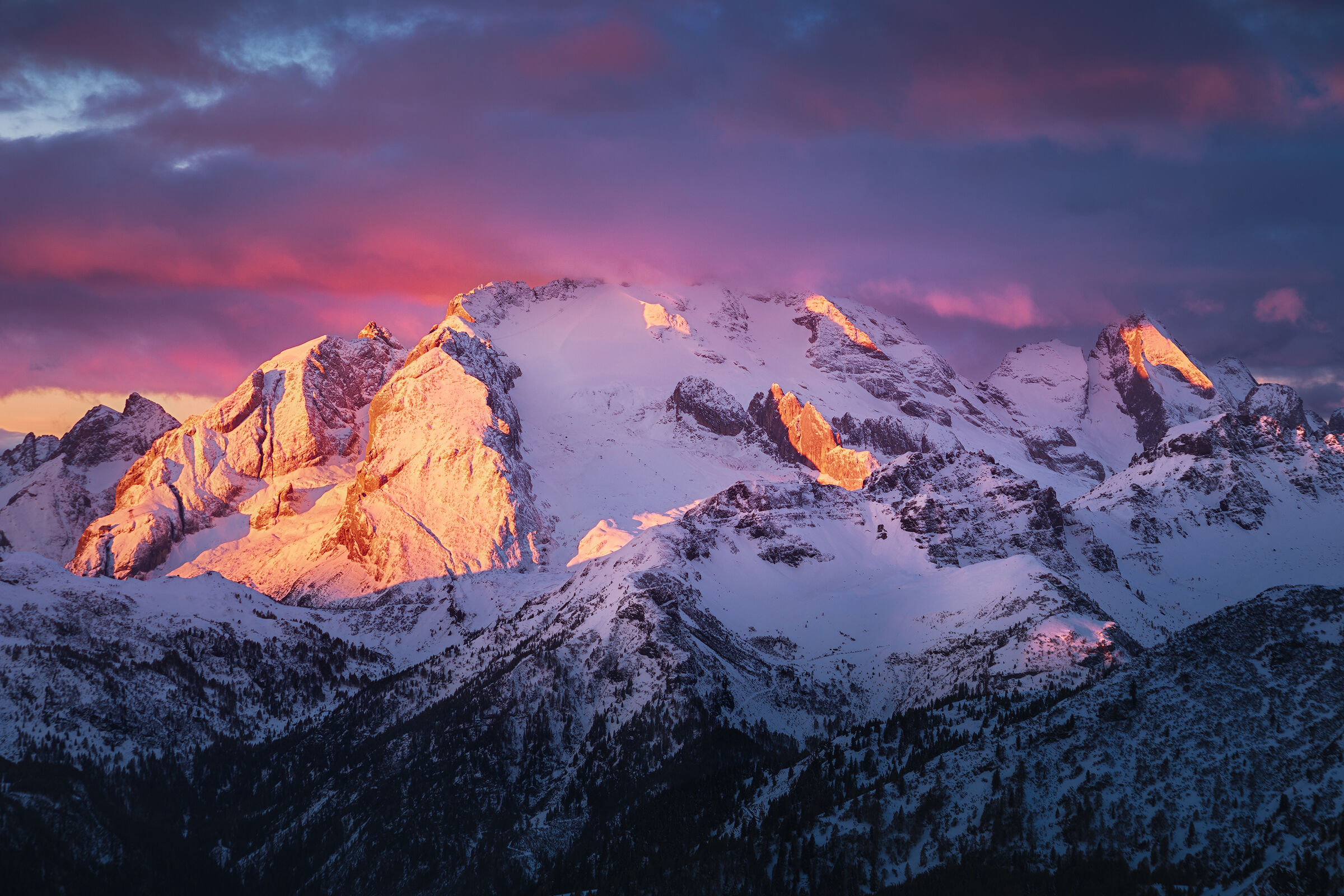 Alba sulla Marmolada