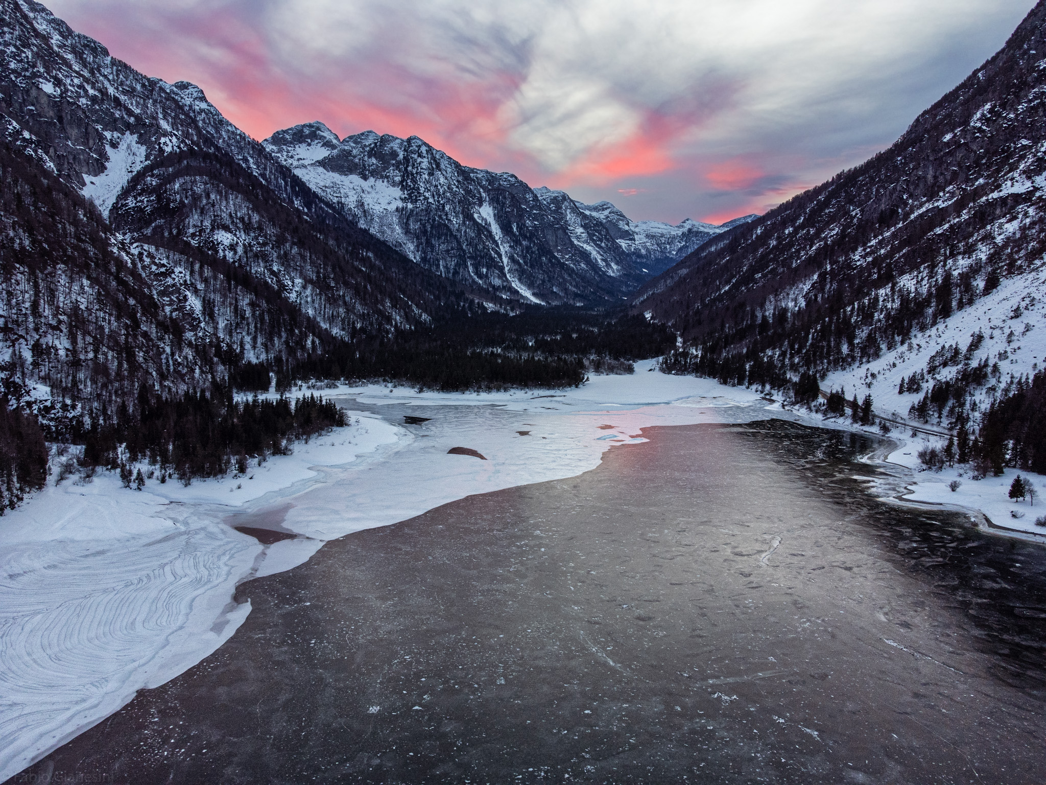Tramonto al lago di Cave del Predil