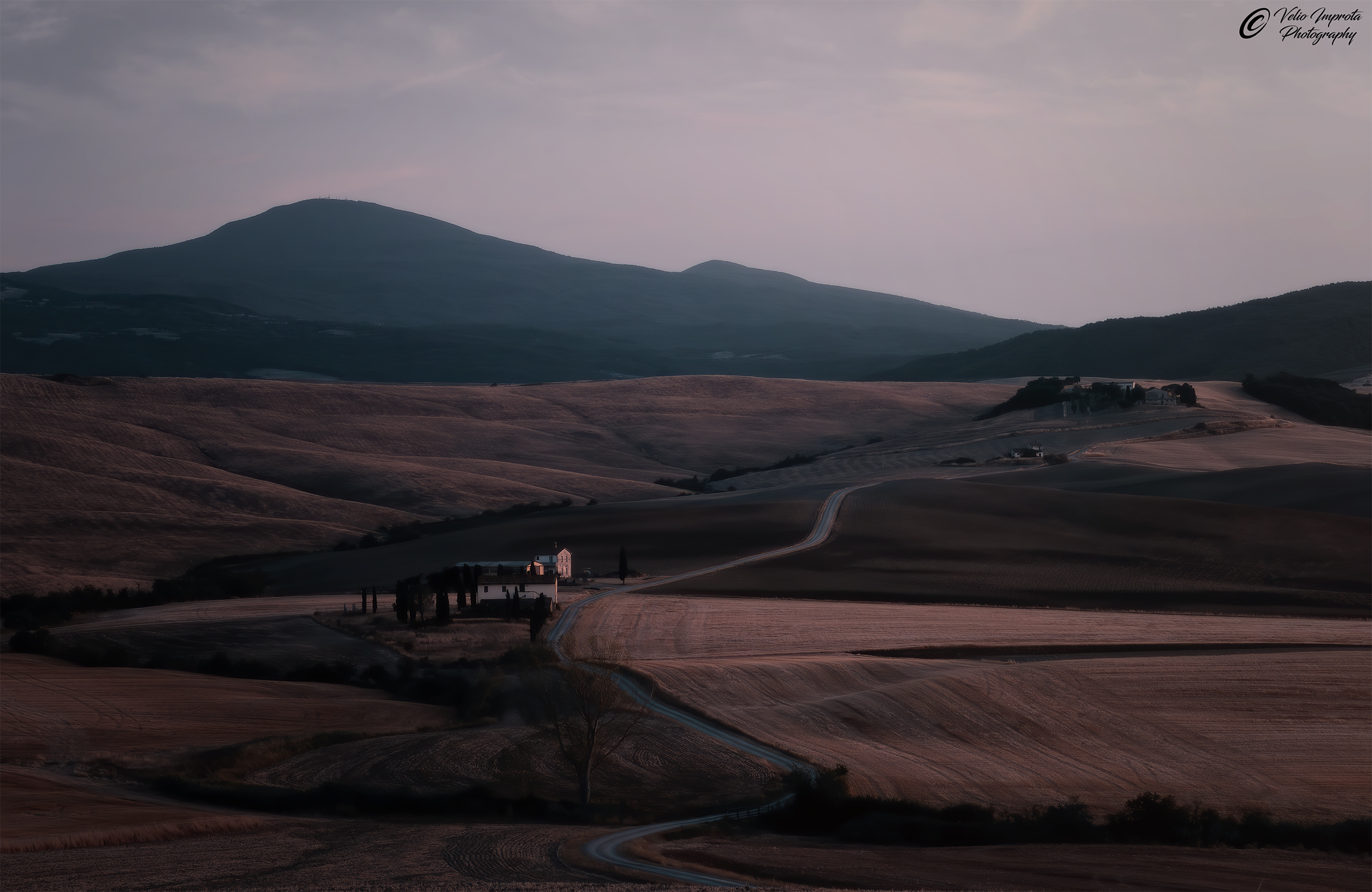 Tramonto nella toscana