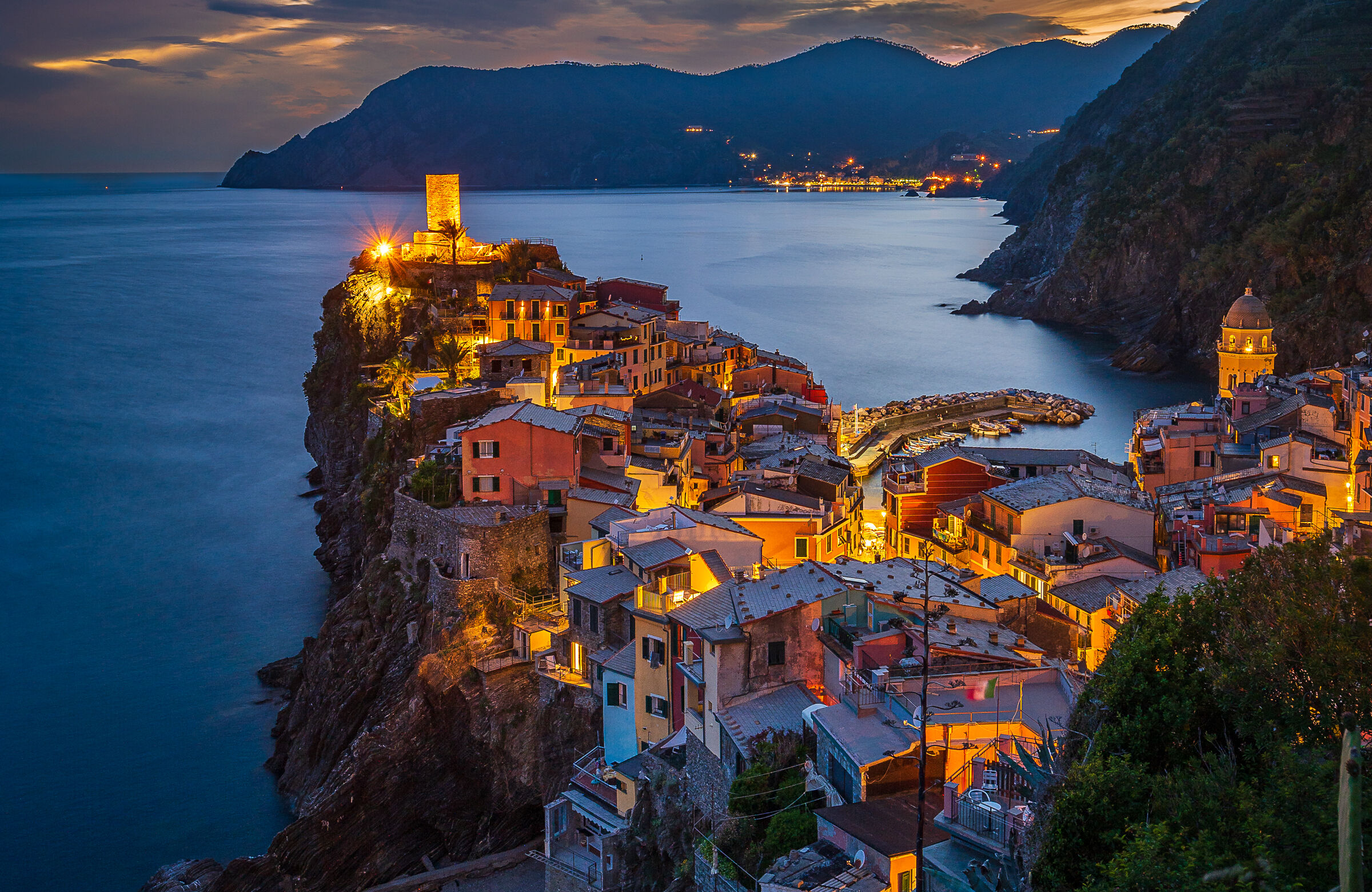 Vernazza al tramonto