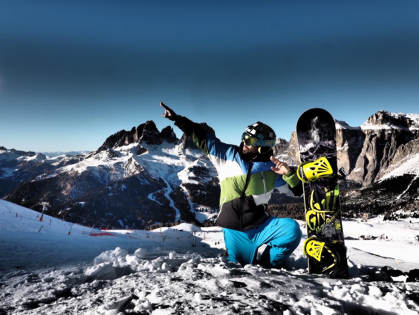 La gioia dello snowboarder