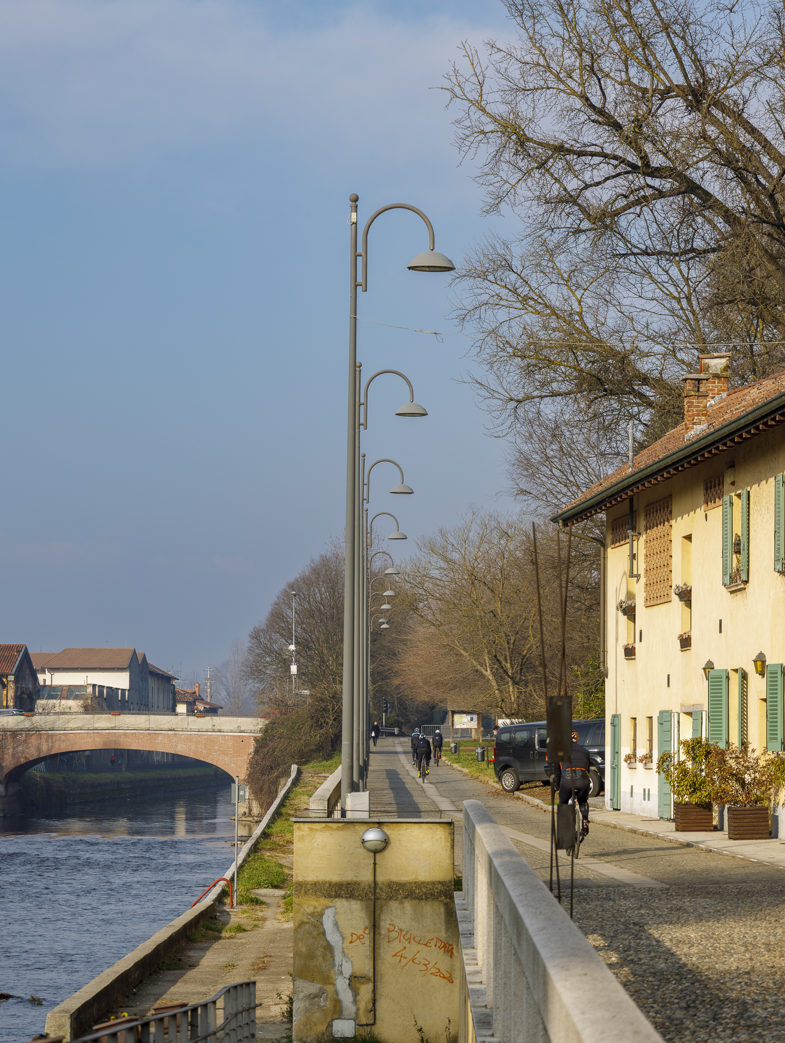 Tutti in fila 1