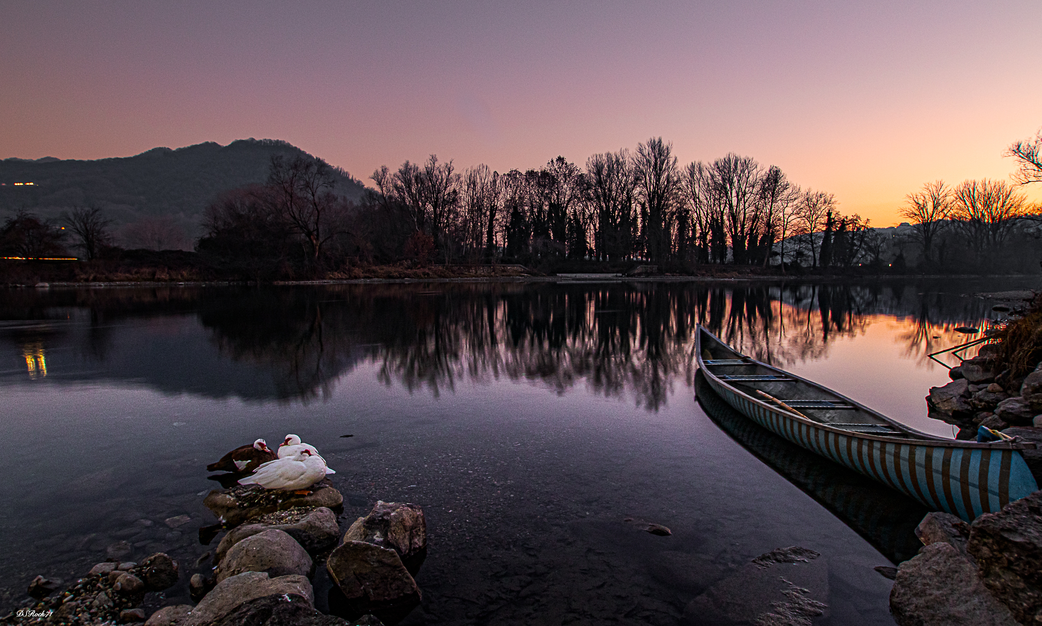 canoeing at dusk (with dormant fauna...)