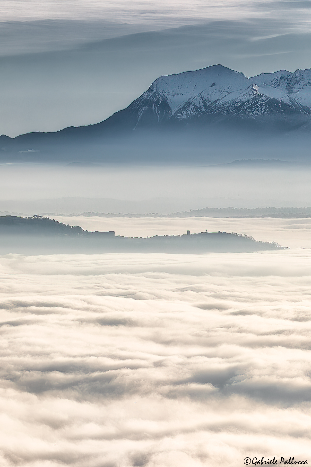 In the presence of the Victor, Mount Vettore