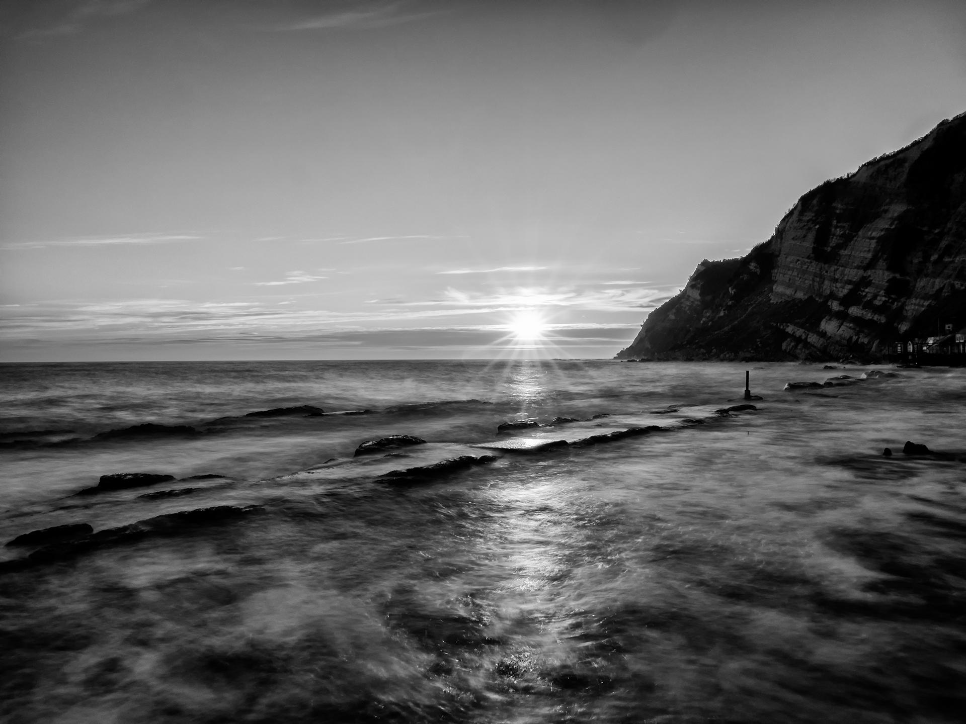 Alba B/W