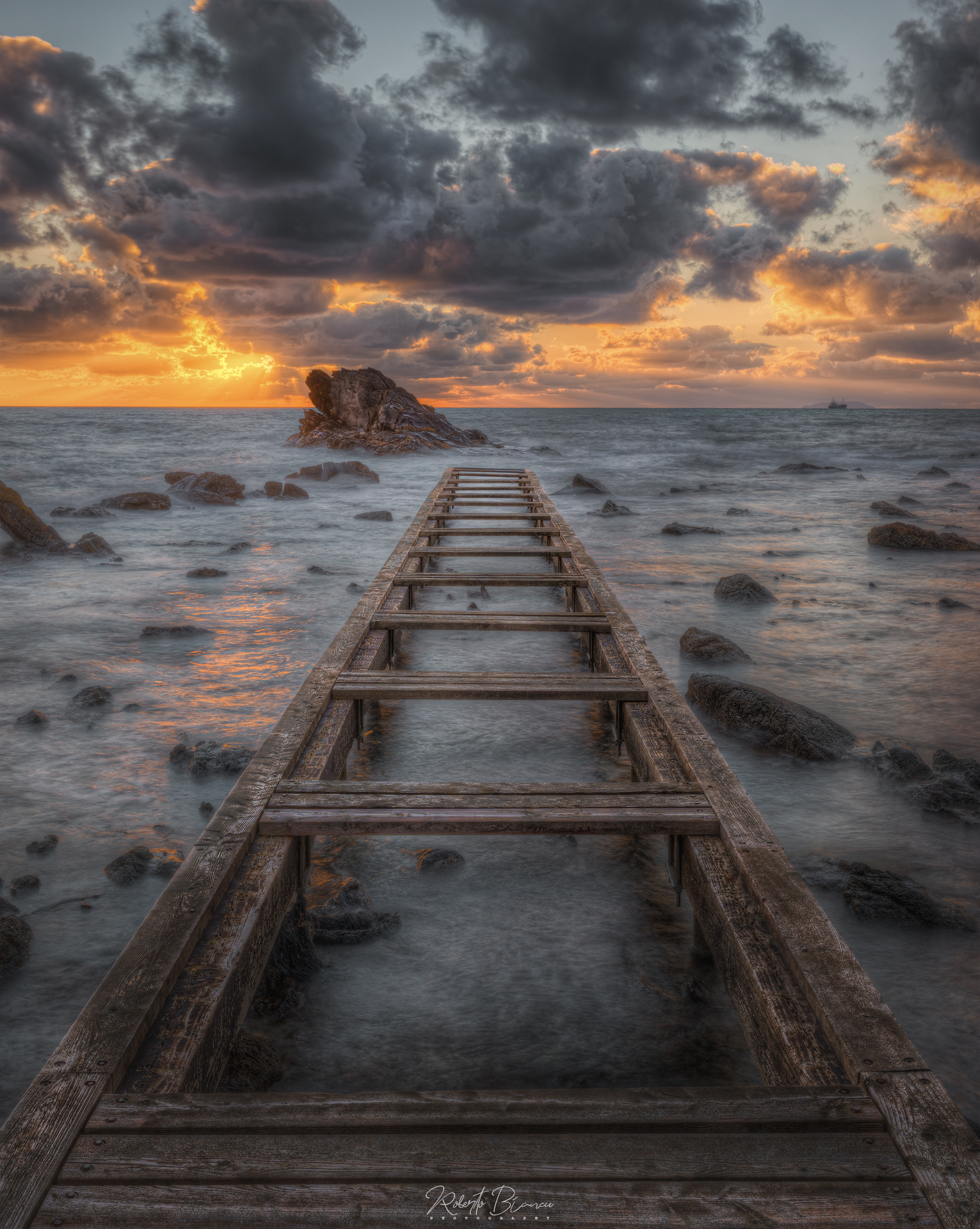 Il Pontile Fantasma - Livorno