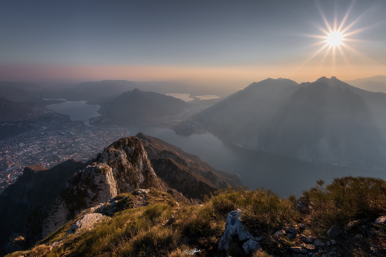 Lecco al tramonto