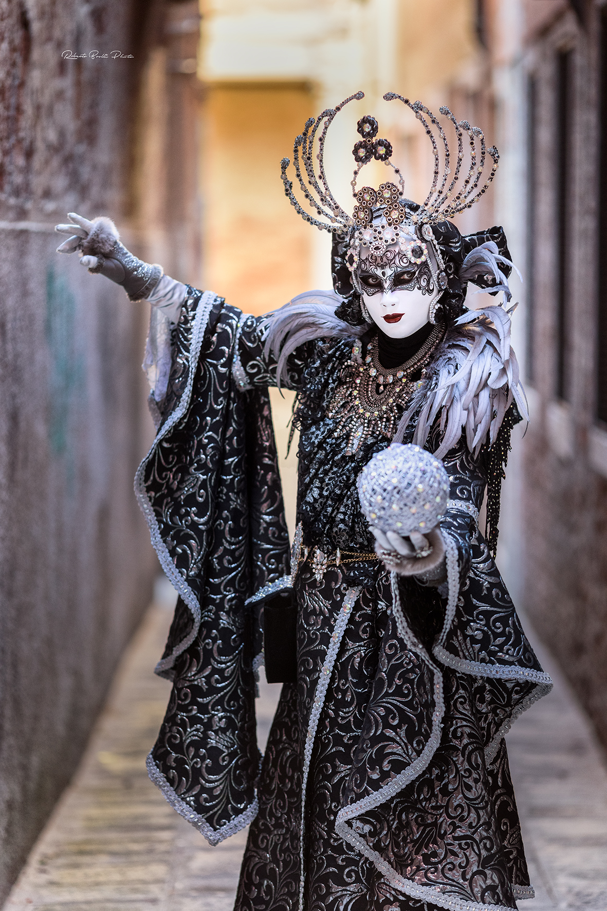 Walking in the Calle