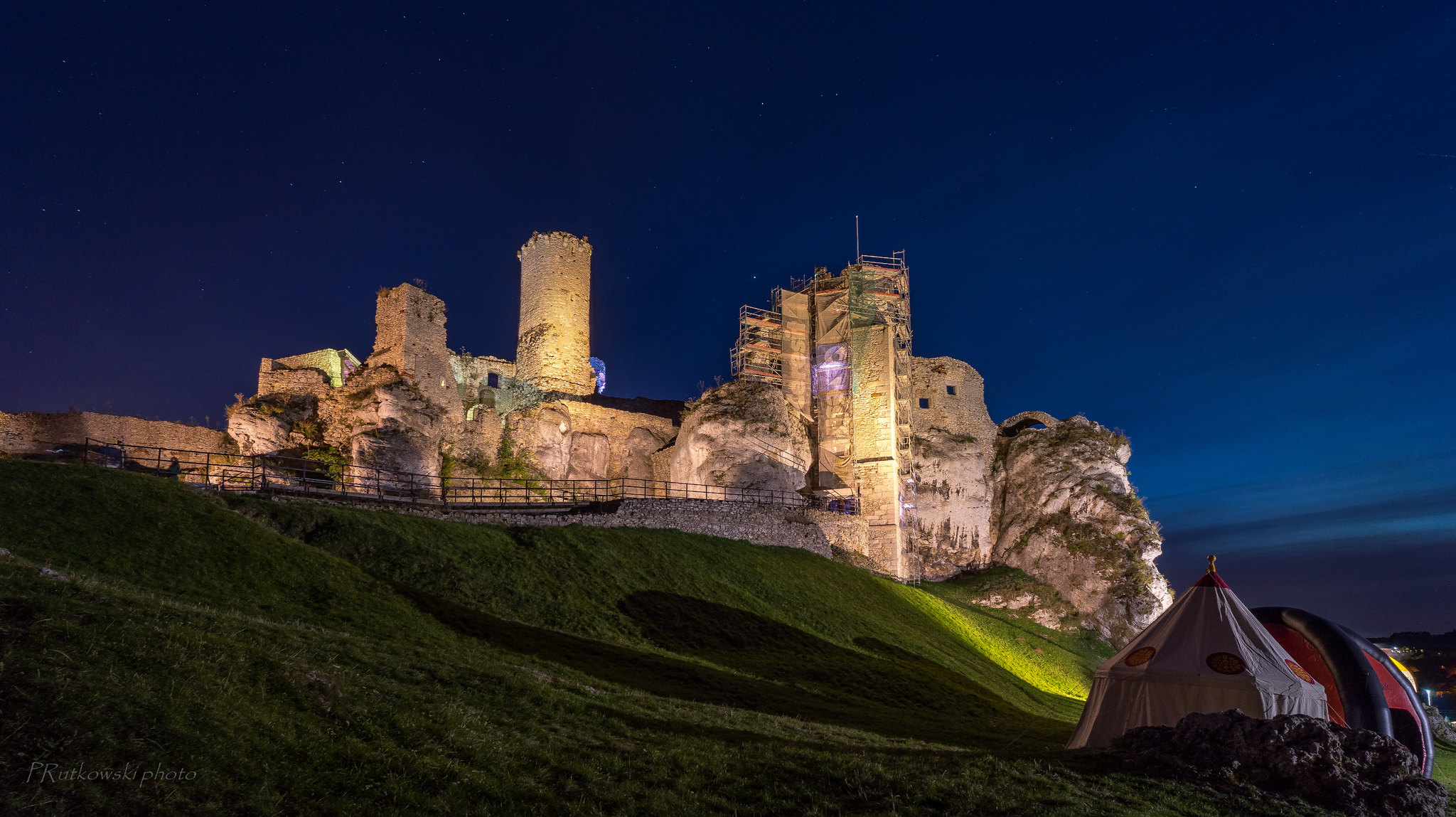 Ruiny zamku Ogrodzieniec, Polska.