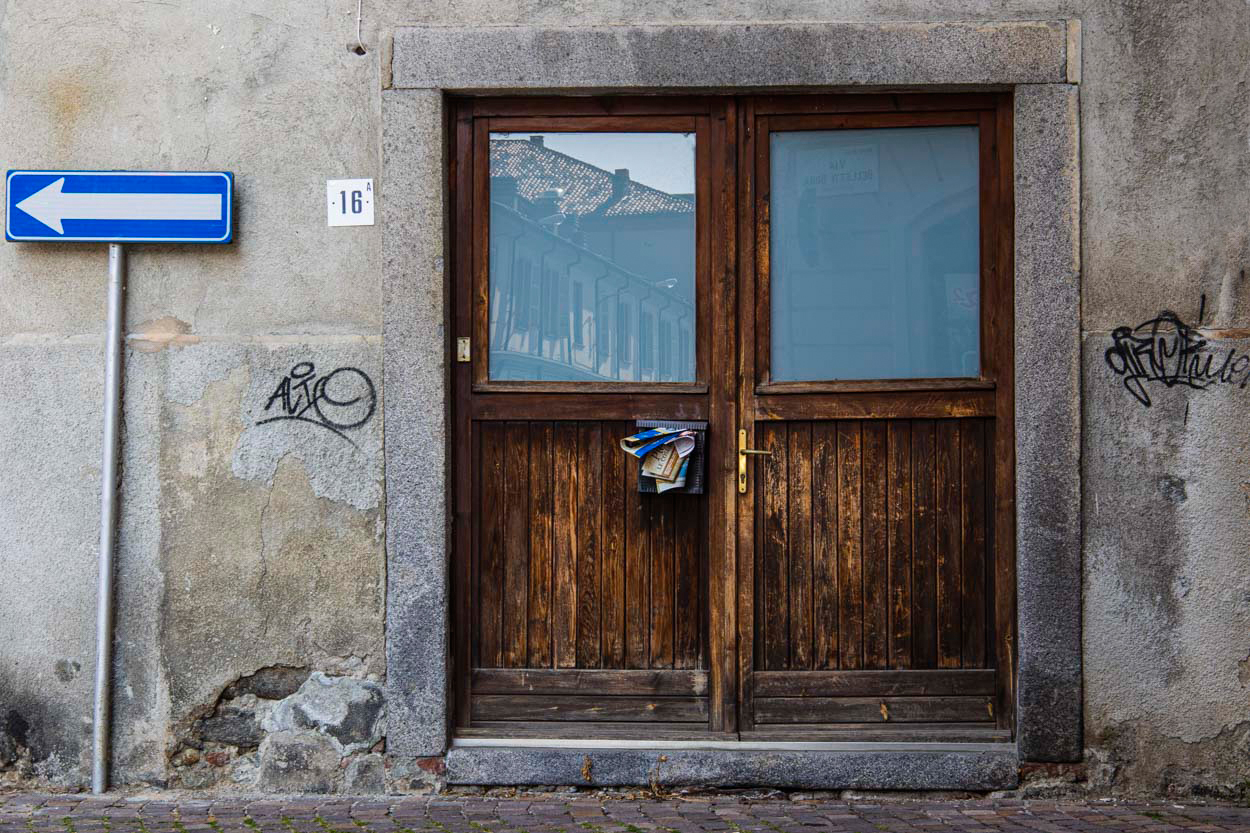 La posta di là per favore.....