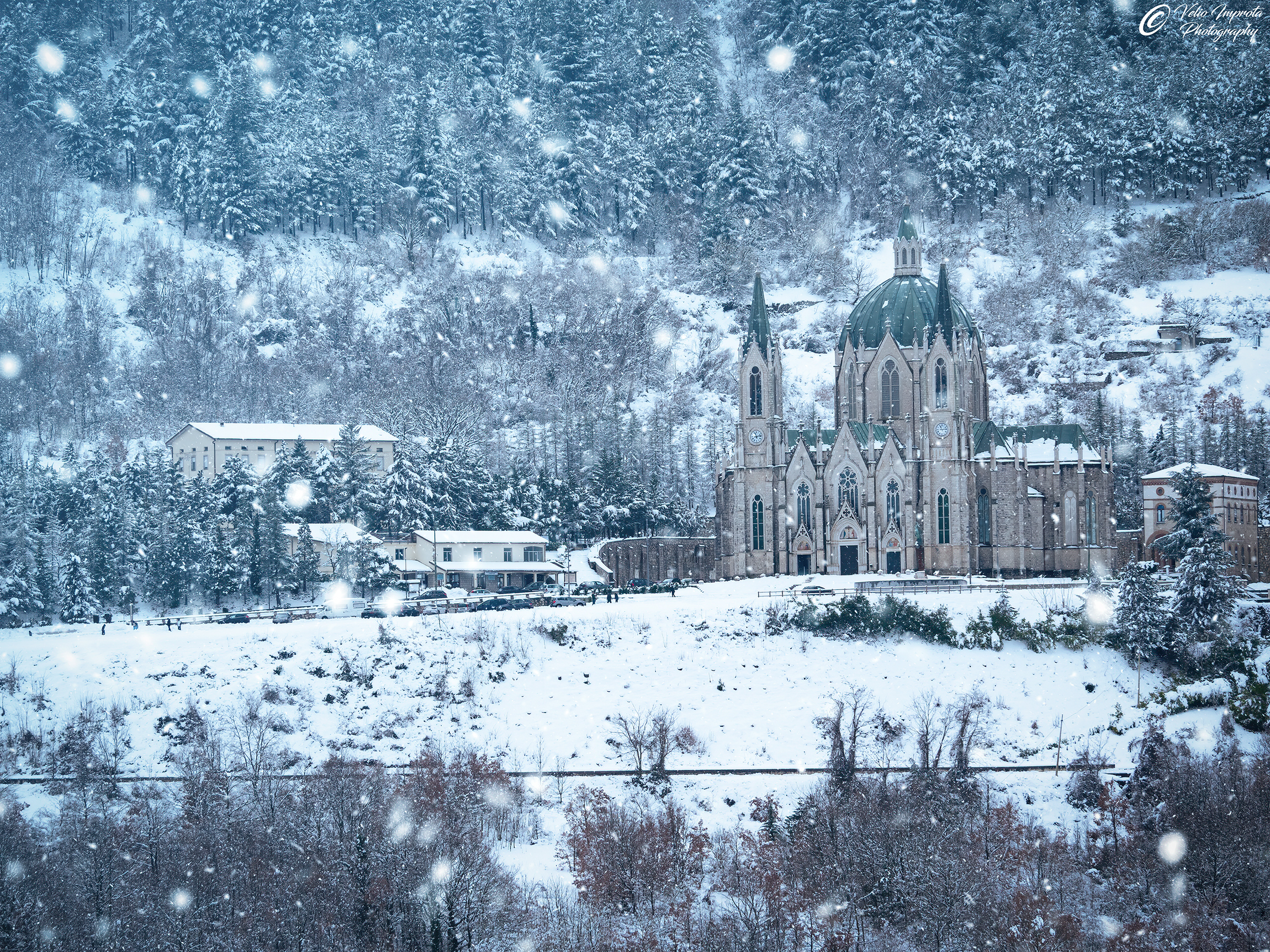 A fairy tale in the snows