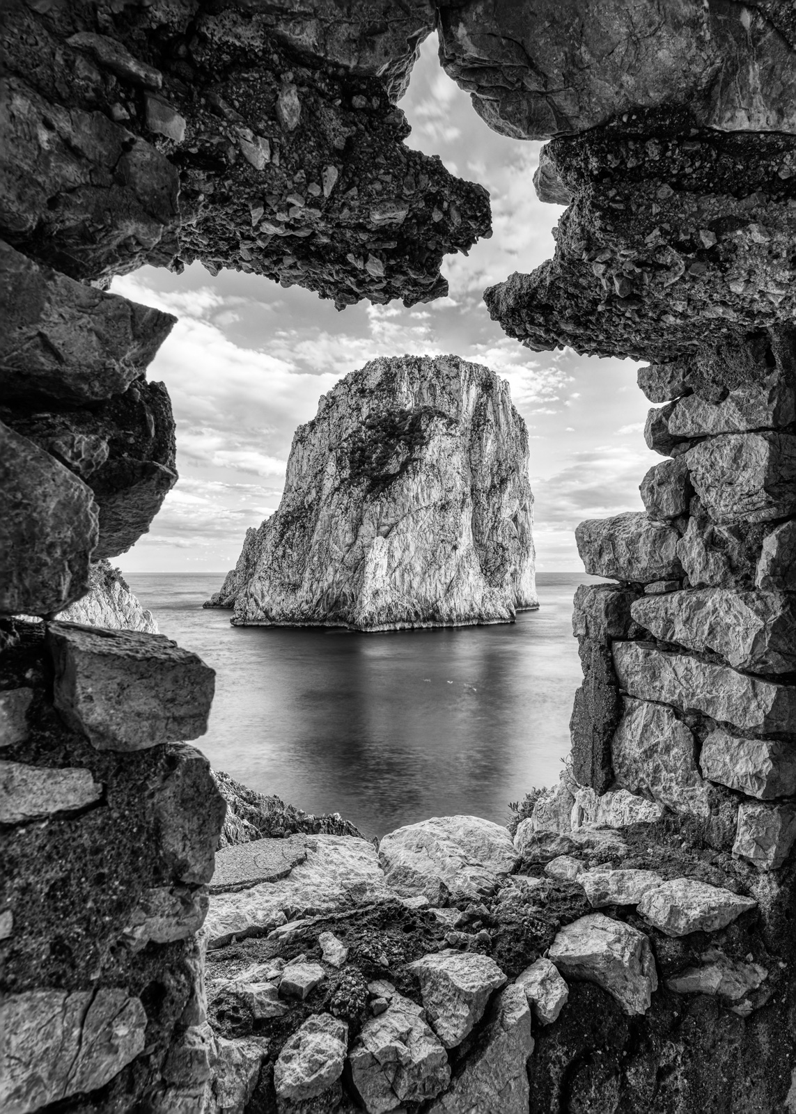 Faraglioni window BW