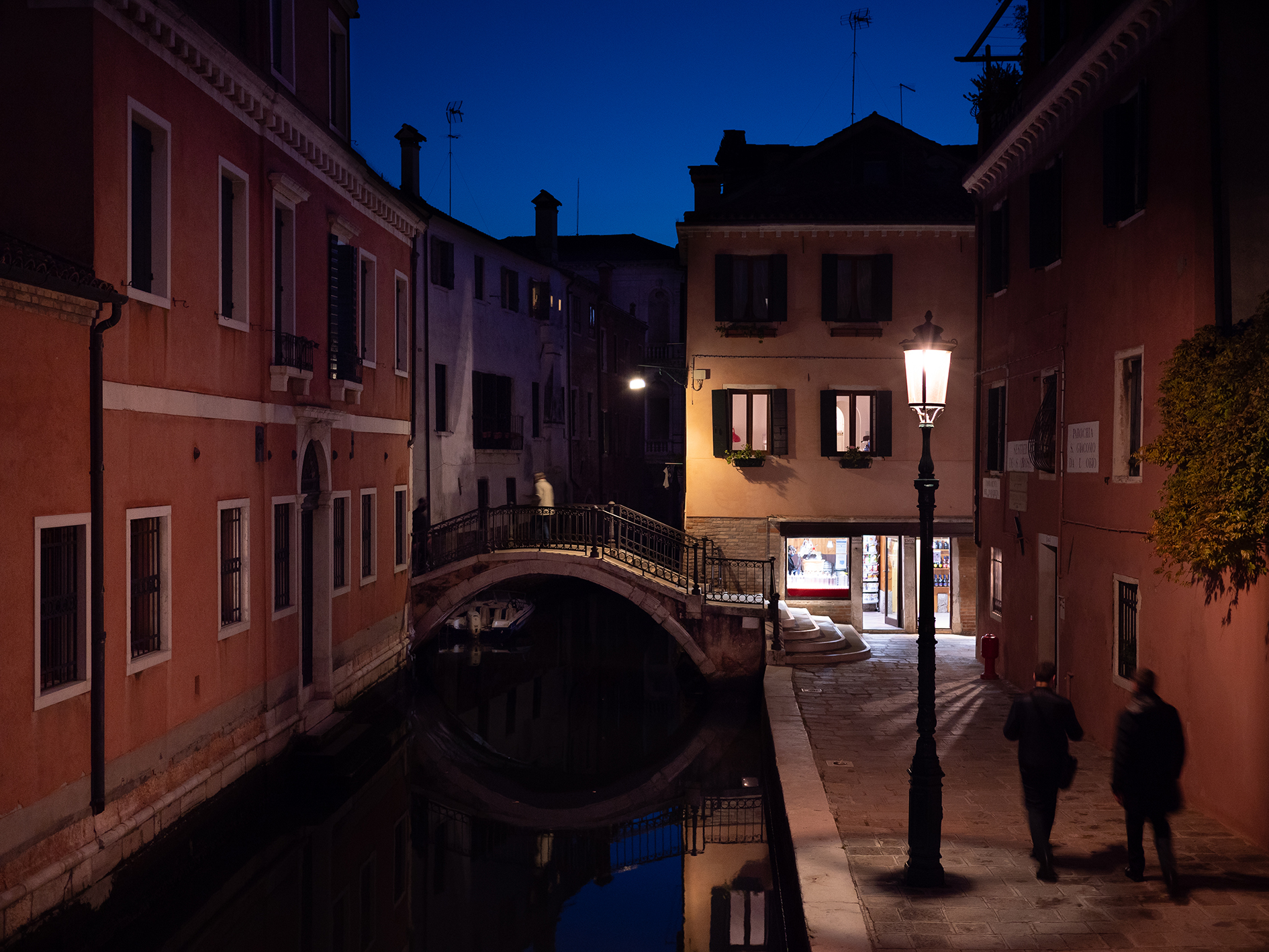 Due passi nelle calli.